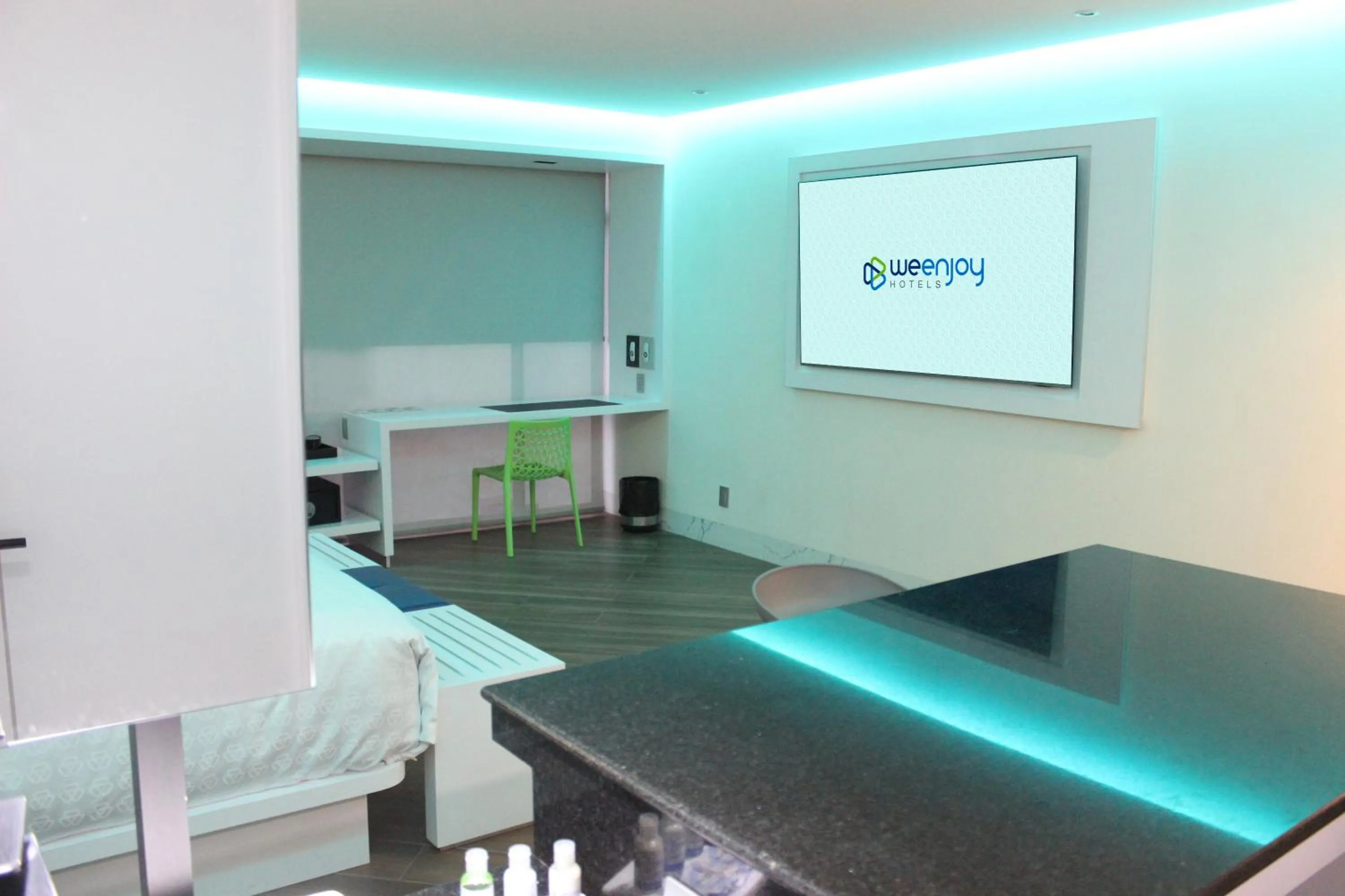 WeEnjoy Hotels Grand Prix Aeropuerto CDMX