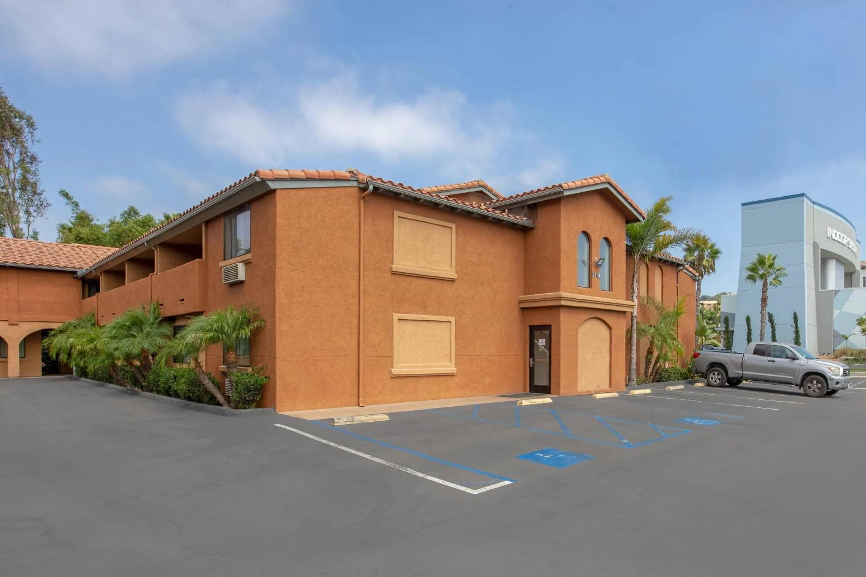 Property building in Quality Inn & Suites Oceanside Near Camp Pendleton