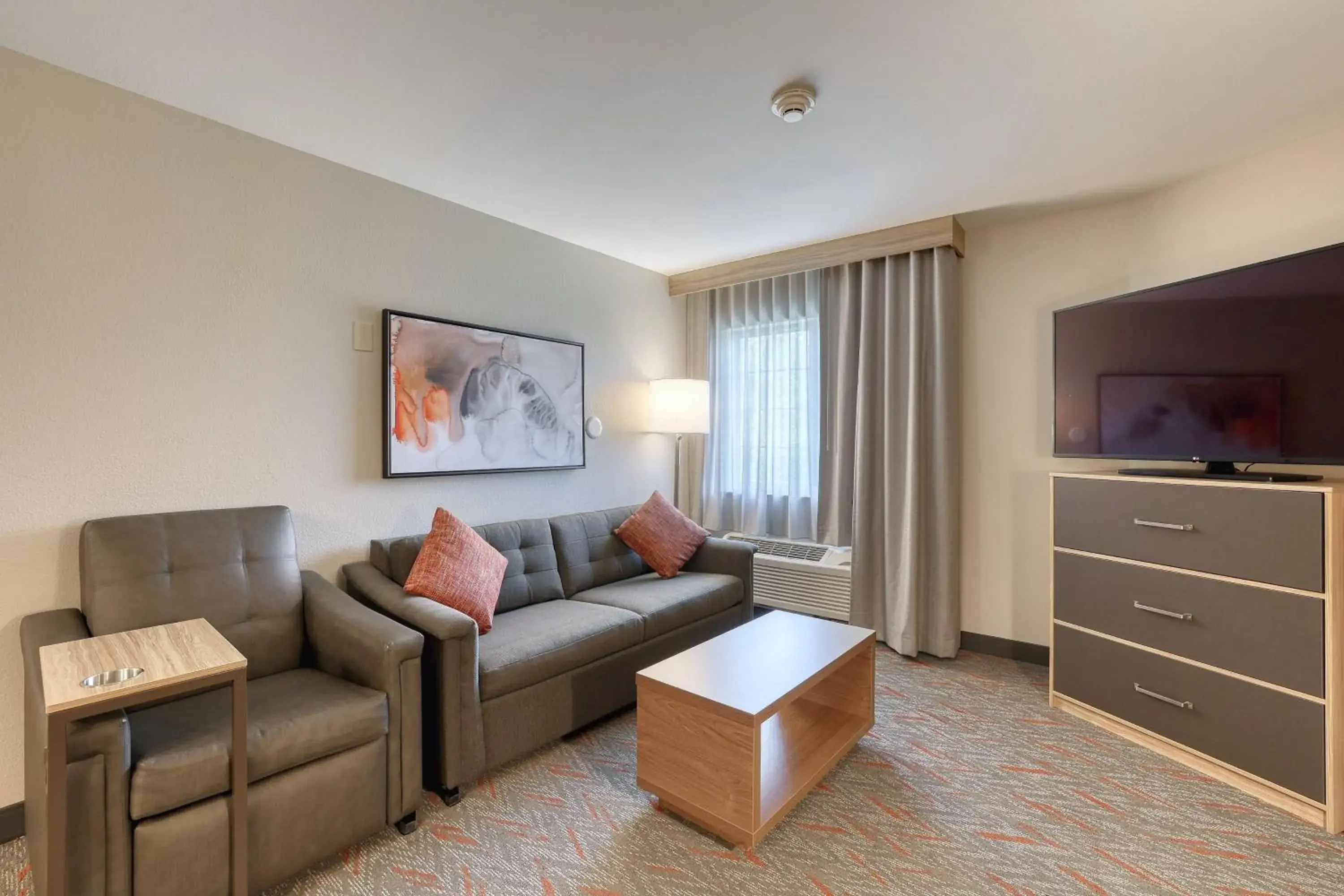 One-Bedroom King Suite with Sofa Bed in Candlewood Suites Milwaukee Airport - Oak Creek by IHG One-Bedroom King Suite with Sofa Bed in Candlewood Suites Milwaukee Airport - Oak Creek by IHG