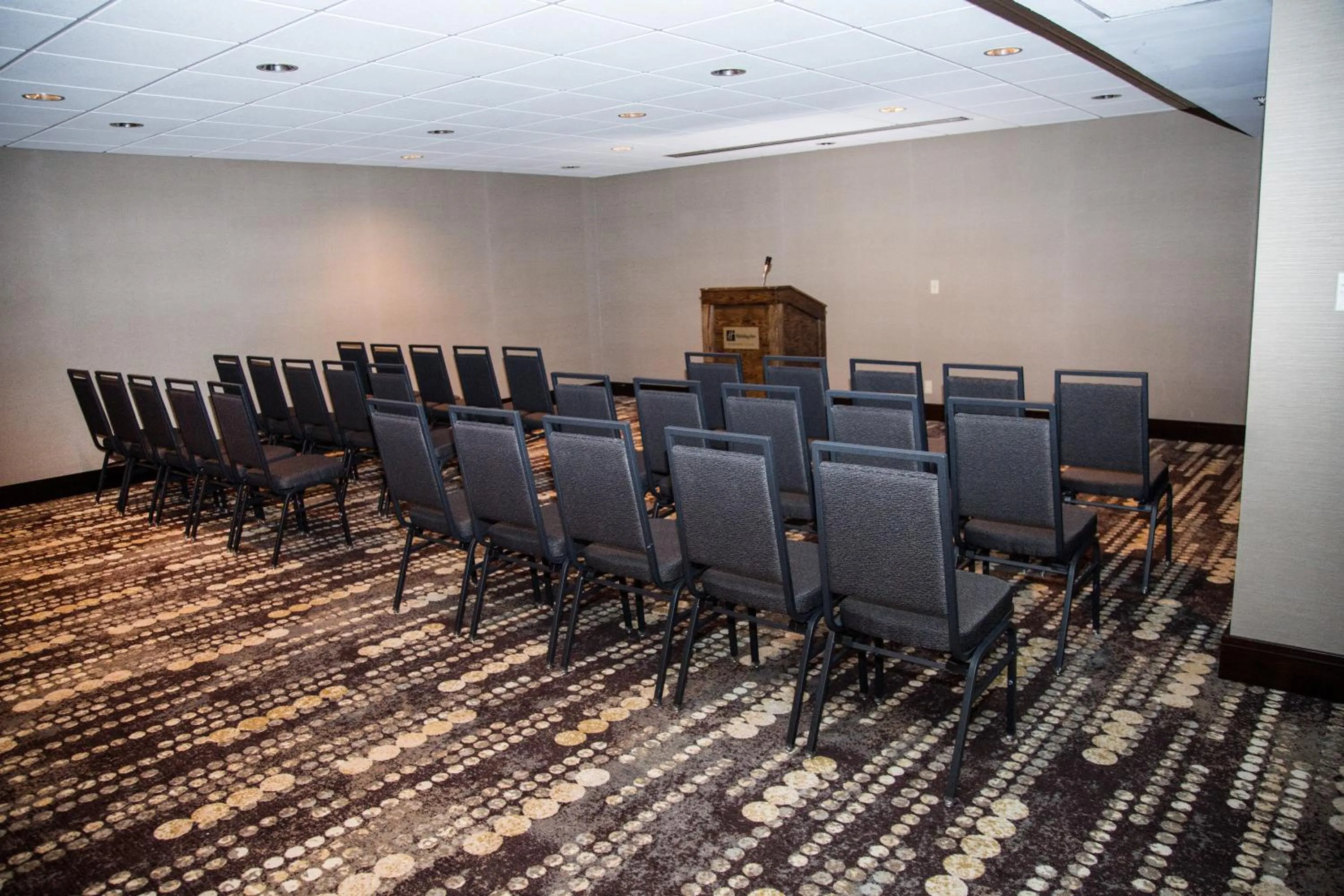 Meeting/conference room in DoubleTree by Hilton Rapid City Downtown Convention Center