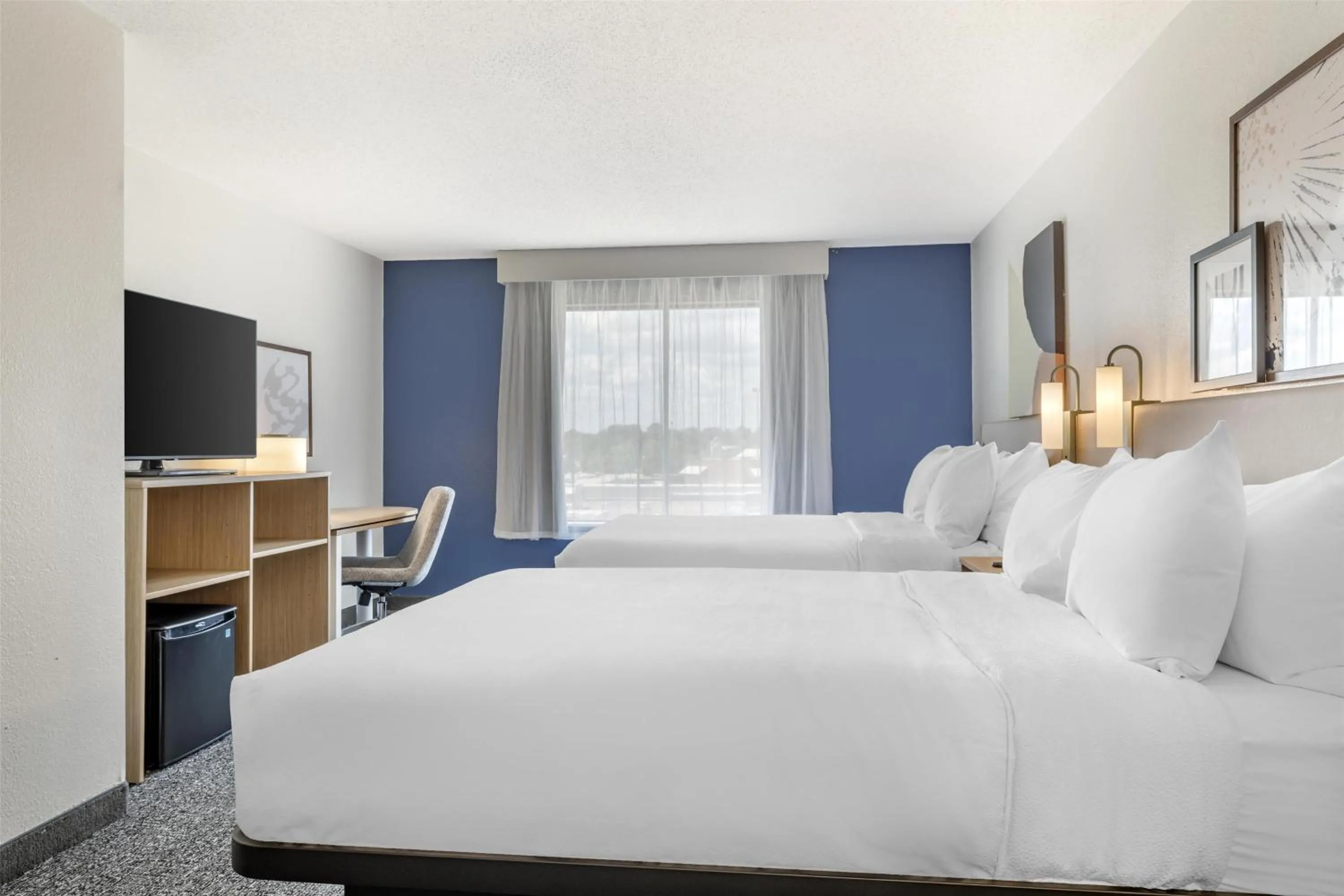 Bed in Spark by Hilton La Crosse Onalaska