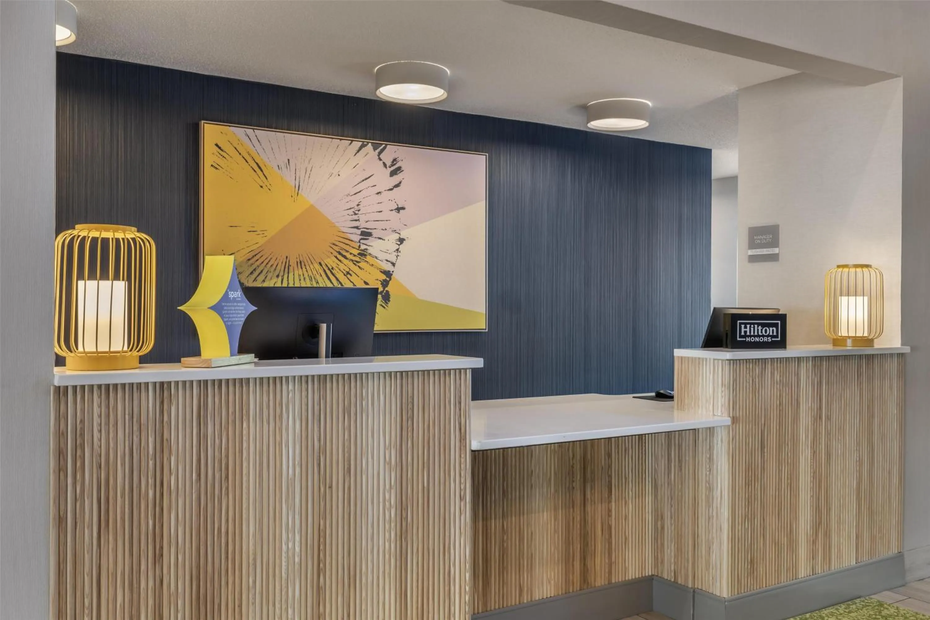 Lobby or reception in Spark by Hilton La Crosse Onalaska