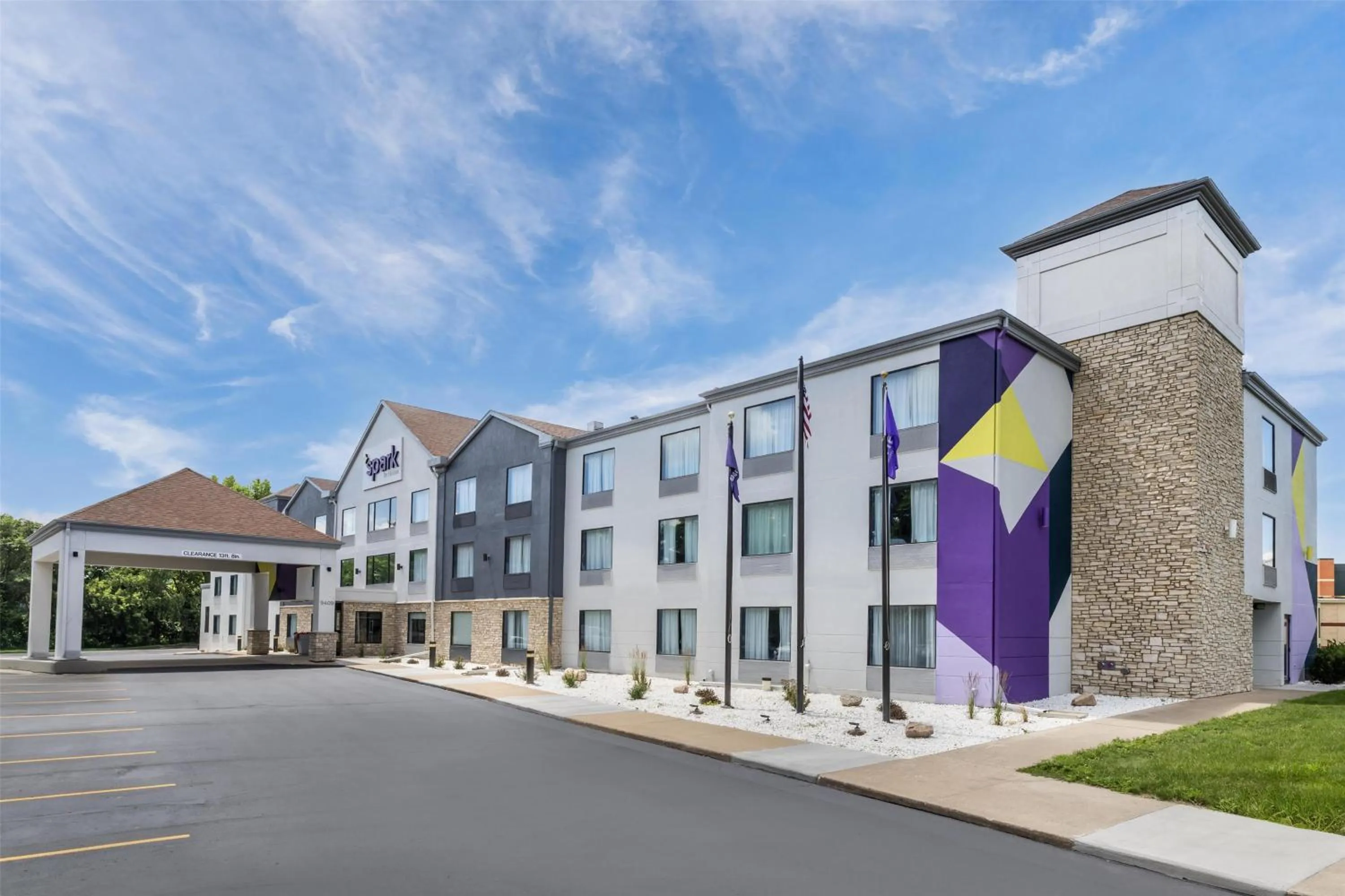 Property building in Spark by Hilton La Crosse Onalaska