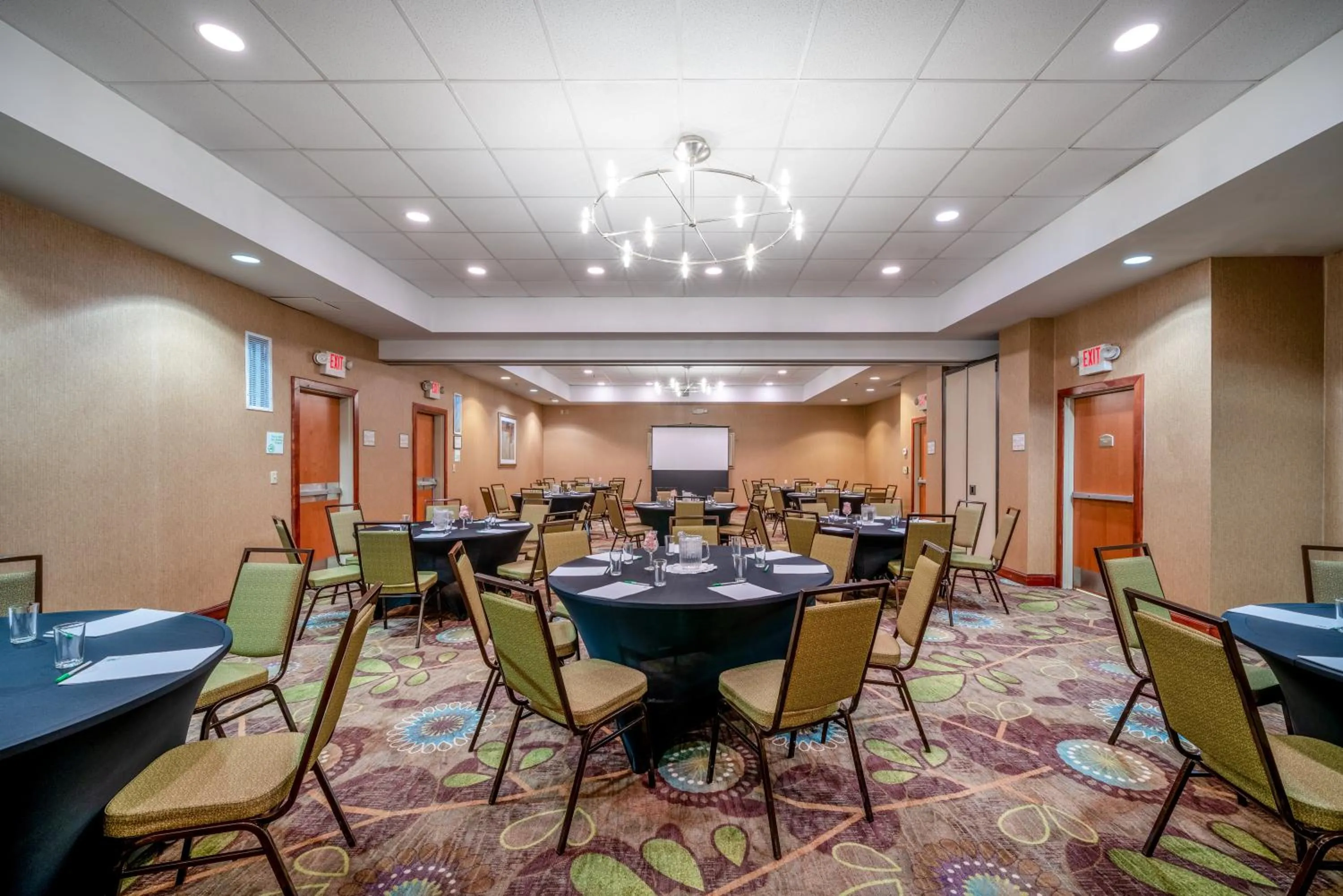 Meeting/conference room in Holiday Inn Manassas - Battlefield by IHG