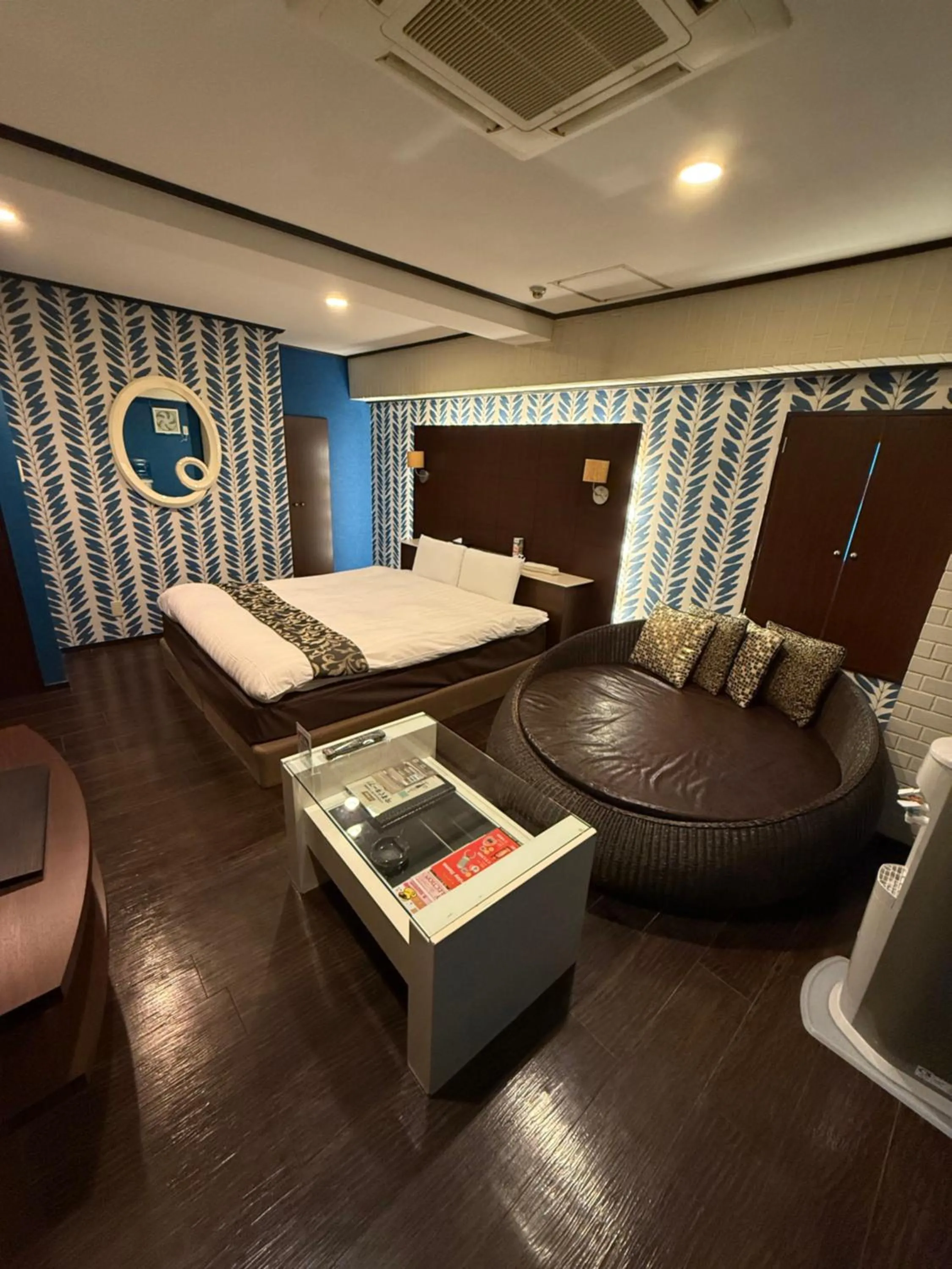 Bed in Nuda by H-Seven (Adult Only)