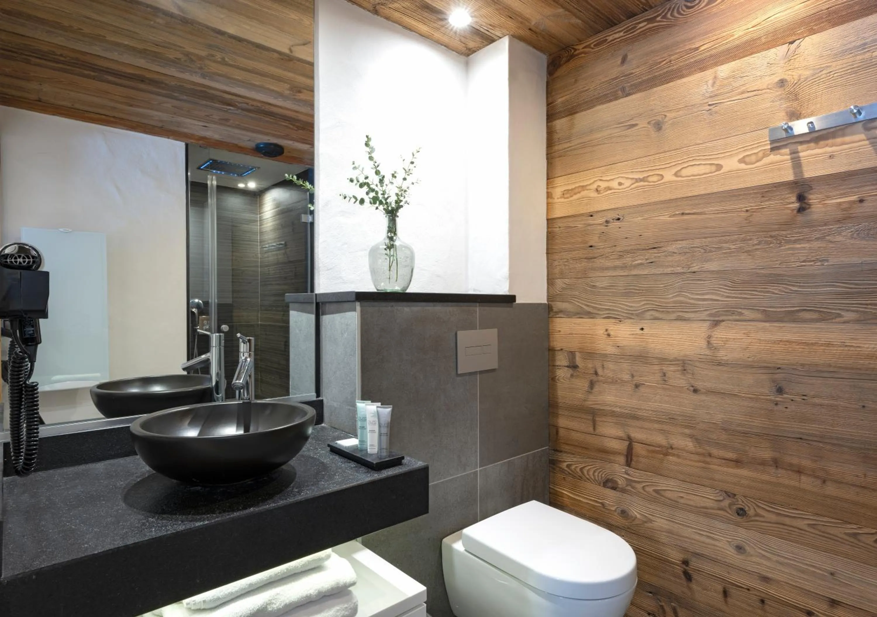 Toilet in MGM Hôtels & Résidences - Résidence Le Cristal de Jade