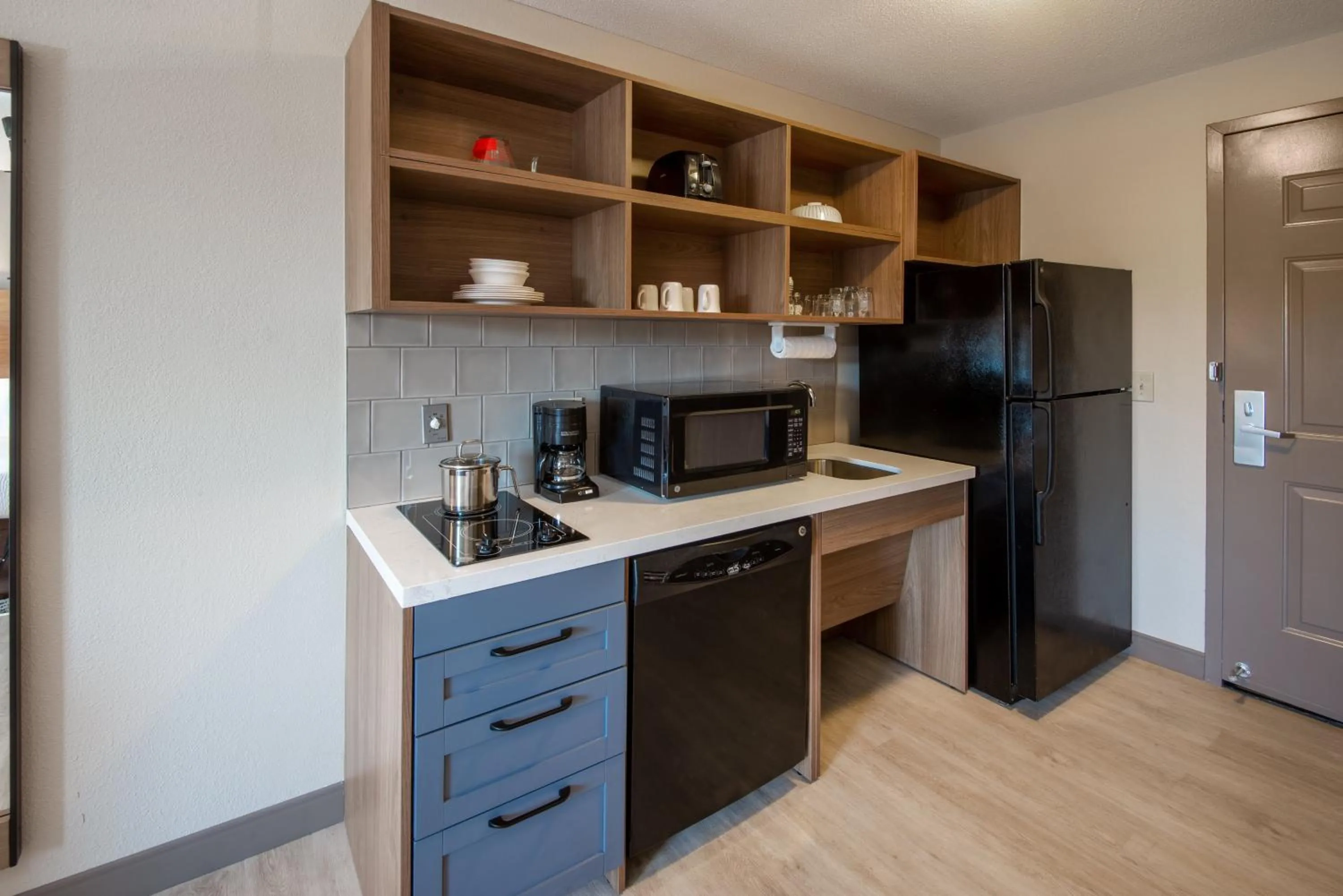 Bedroom in Candlewood Suites Manassas by IHG