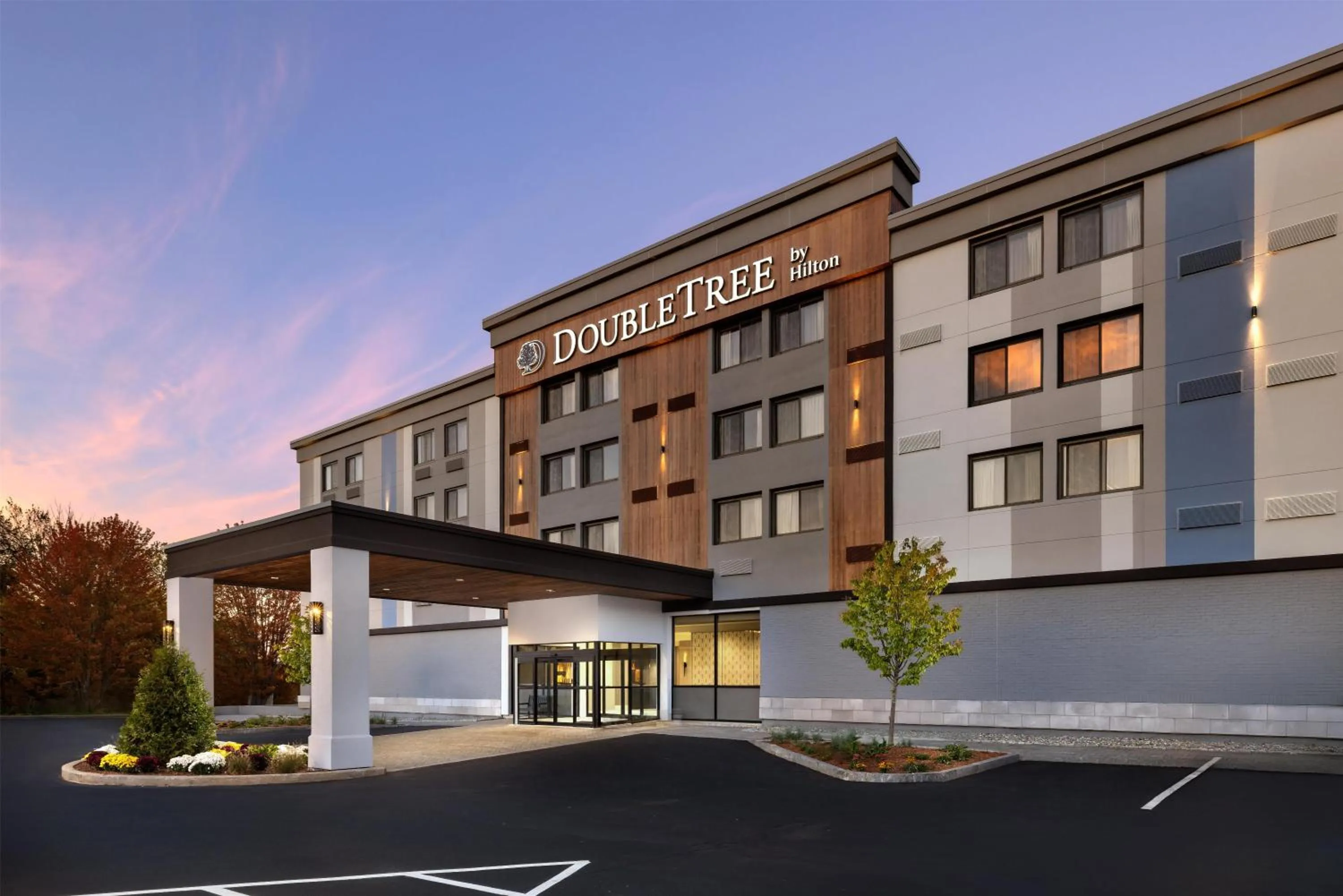 Property building in Doubletree By Hilton Concord Downtown