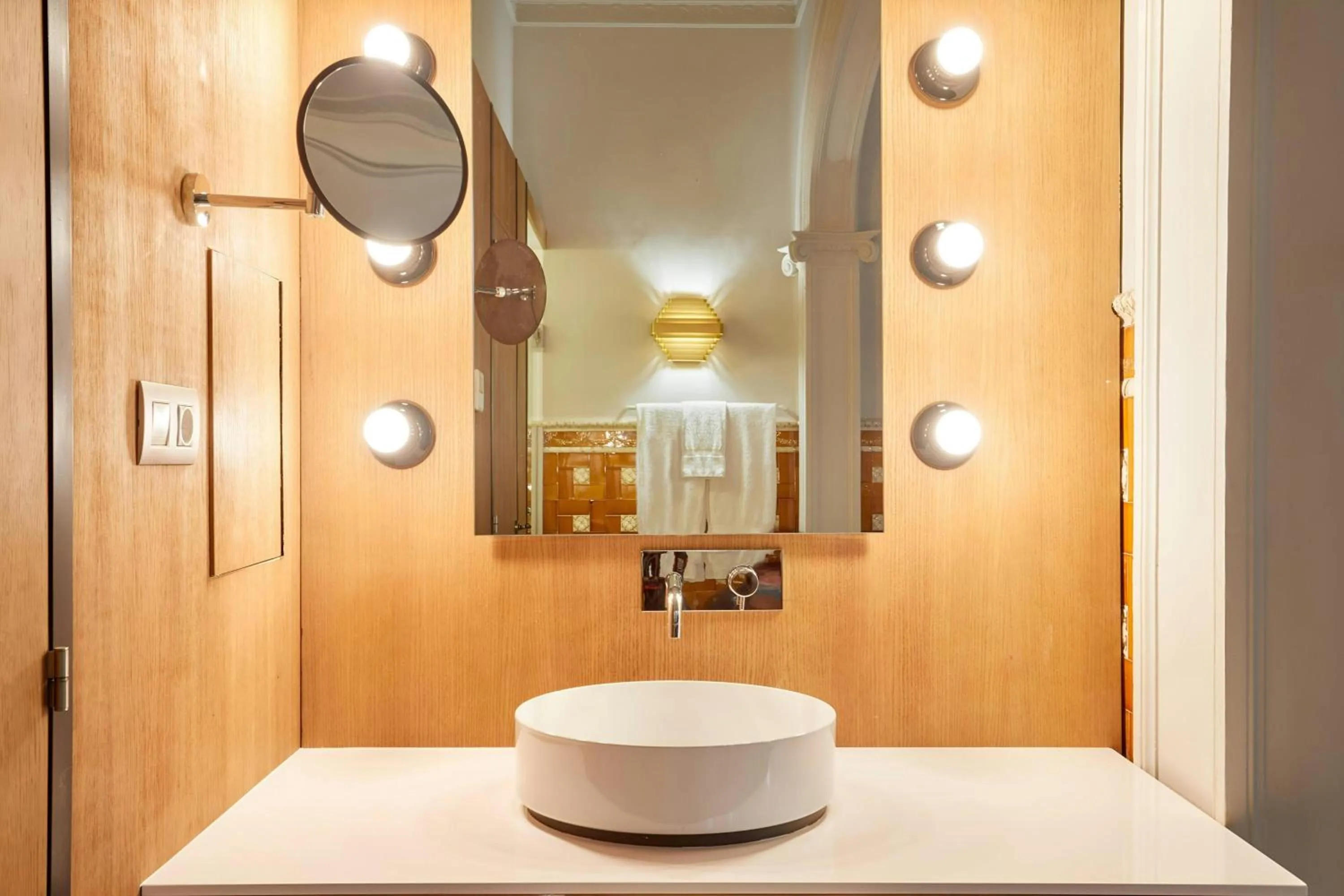 Bathroom in Le Palacete Hotel Gracia District, Sonder by Marriott Bonvoy