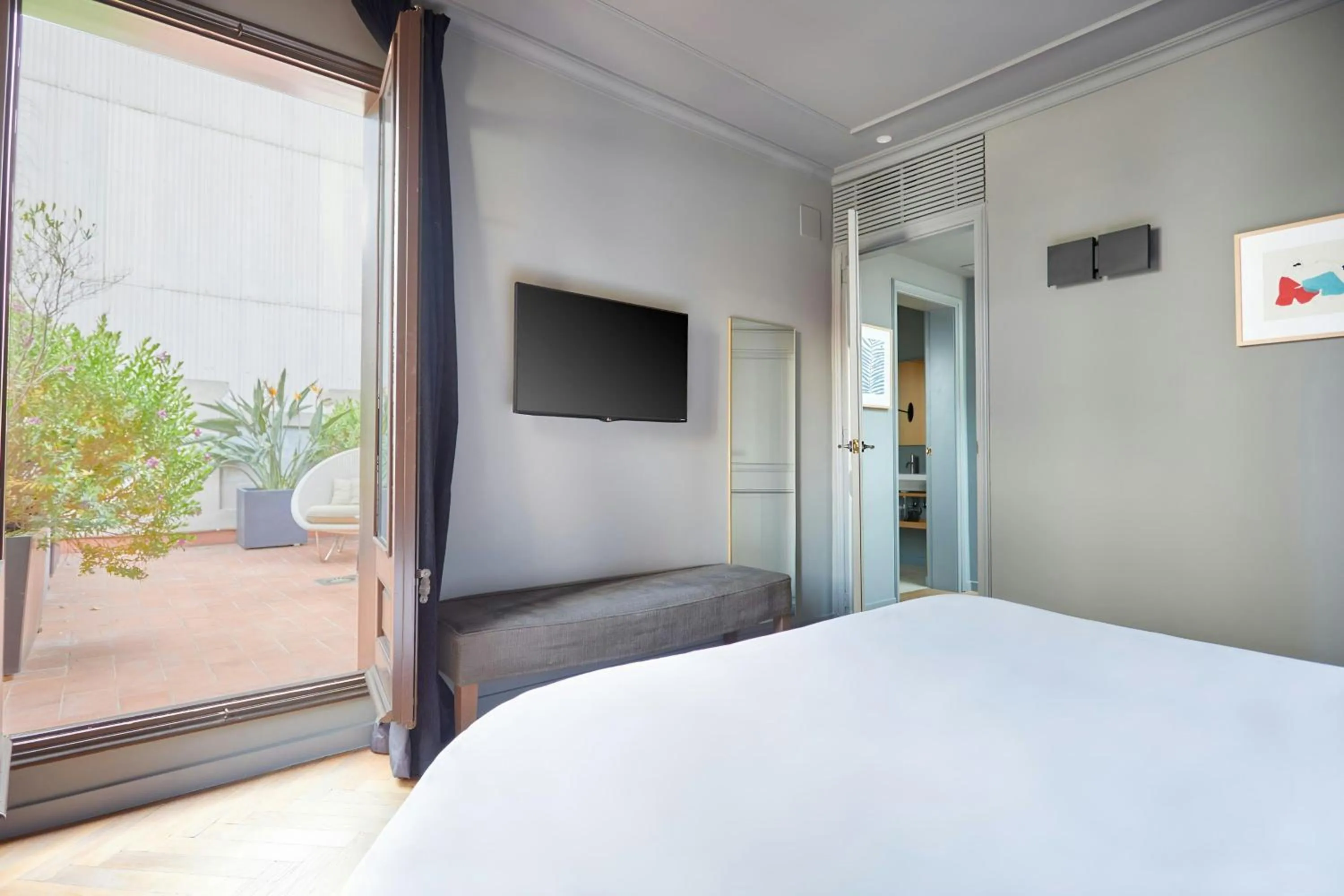 Bedroom, Bed in Le Palacete Hotel Gracia District, Sonder by Marriott Bonvoy