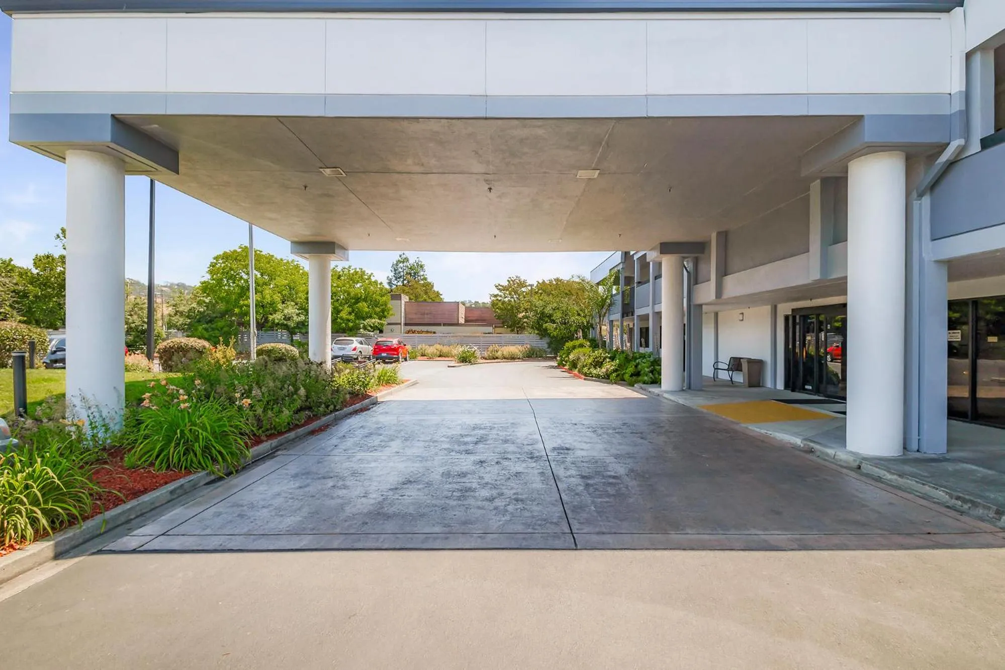 Property building in Best Western Plus Wine Country Inn & Suites