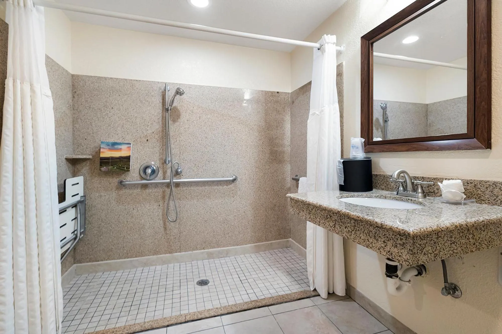 Shower in Best Western Plus Wine Country Inn & Suites