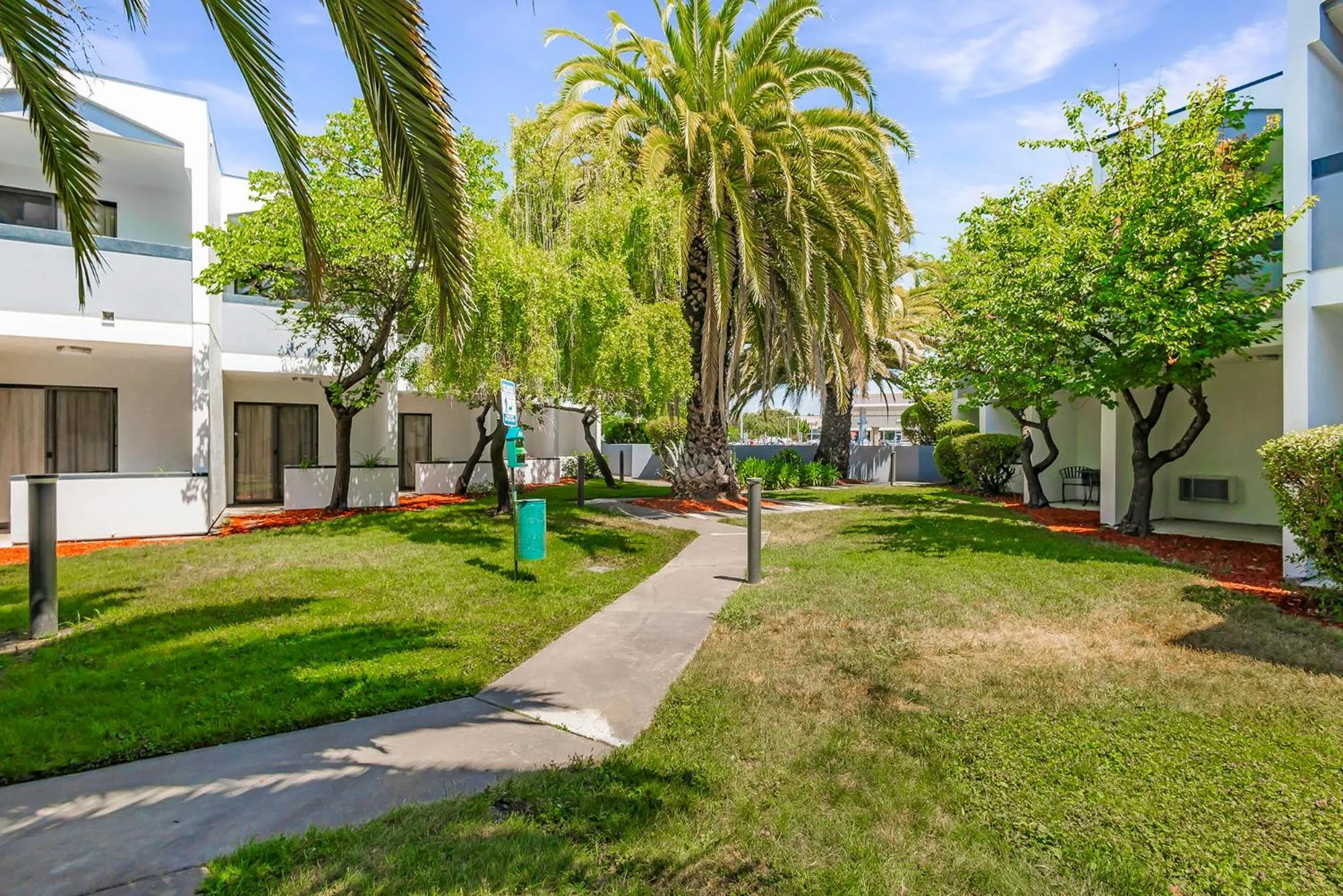 Property building in Best Western Plus Wine Country Inn & Suites