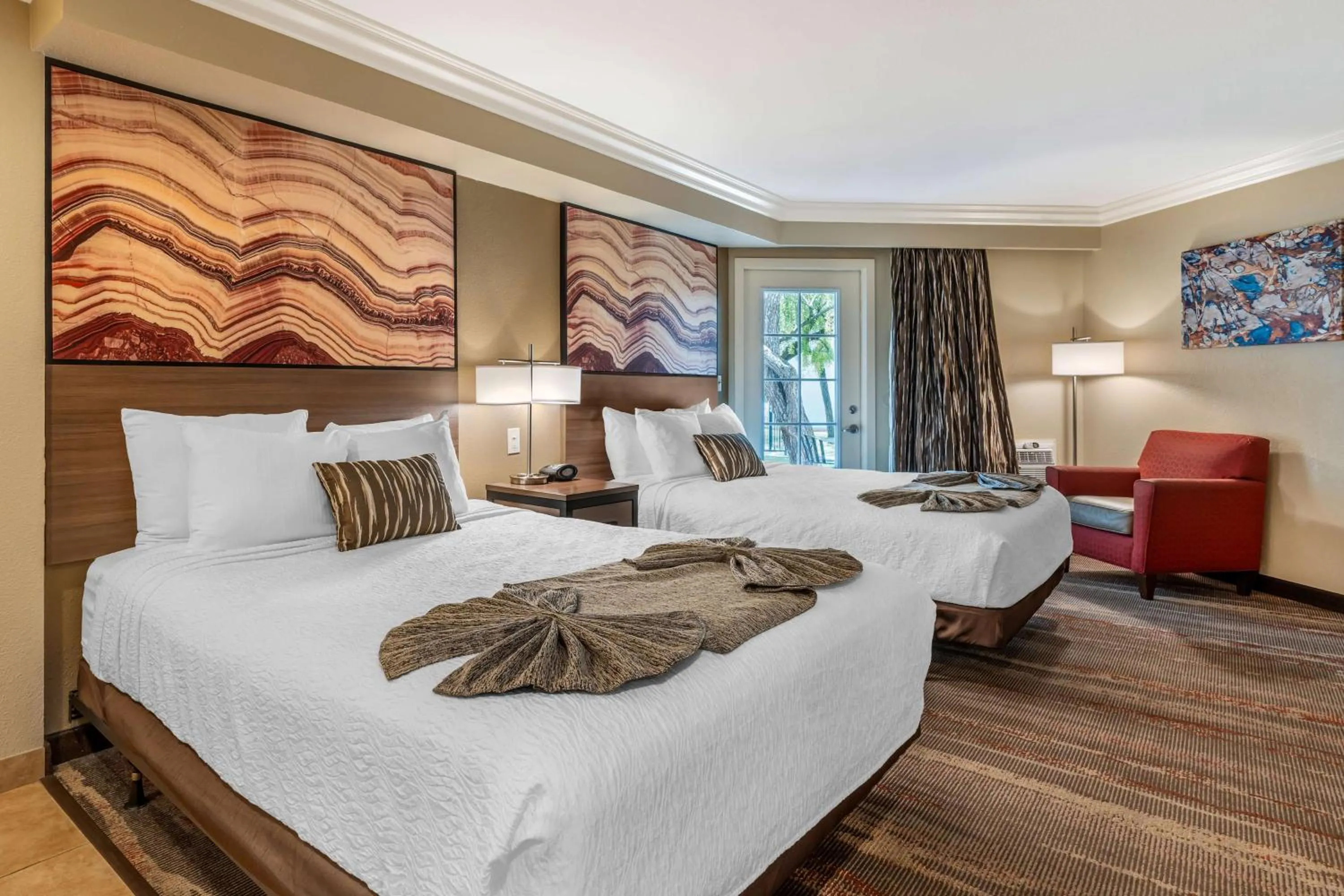 Bedroom, Bed in Best Western Plus Wine Country Inn & Suites