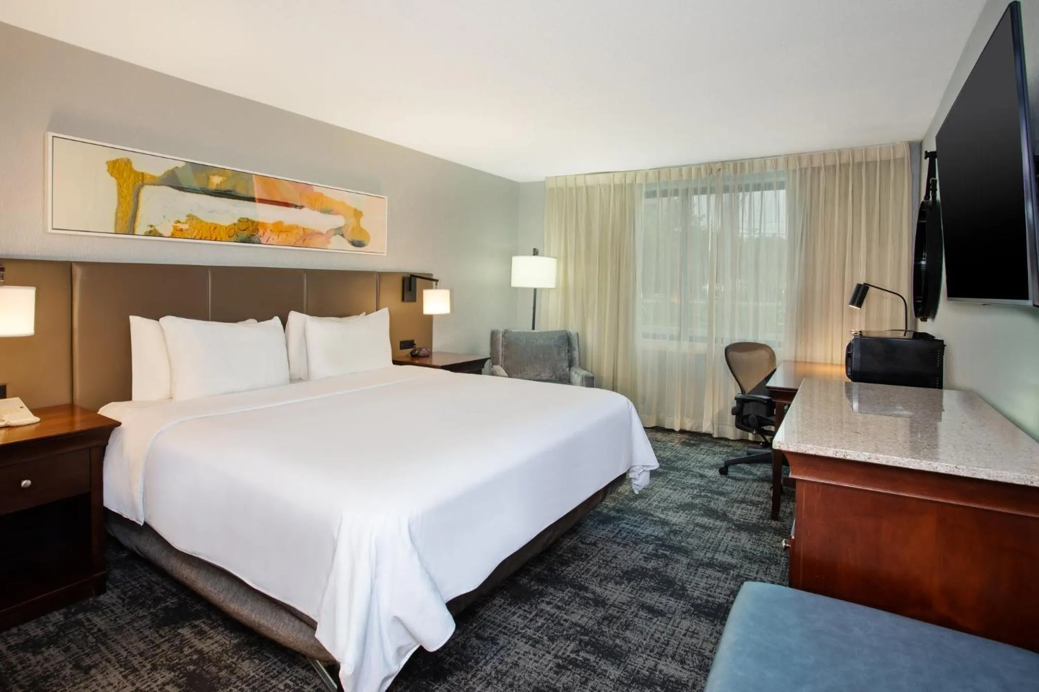 Photo of the whole room in Crowne Plaza Chicago-Northbrook, an IHG Hotel