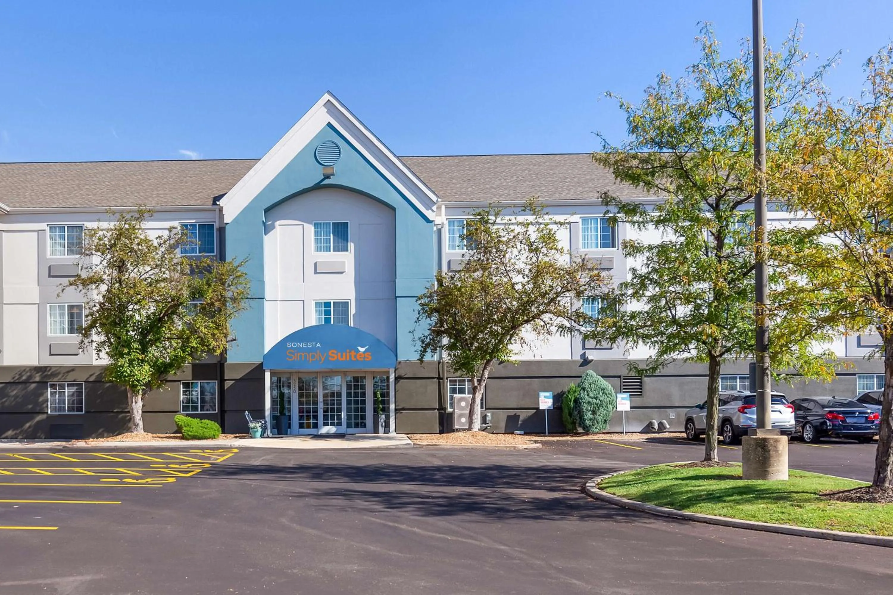 Property building in Sonesta Simply Suites St Louis Earth City