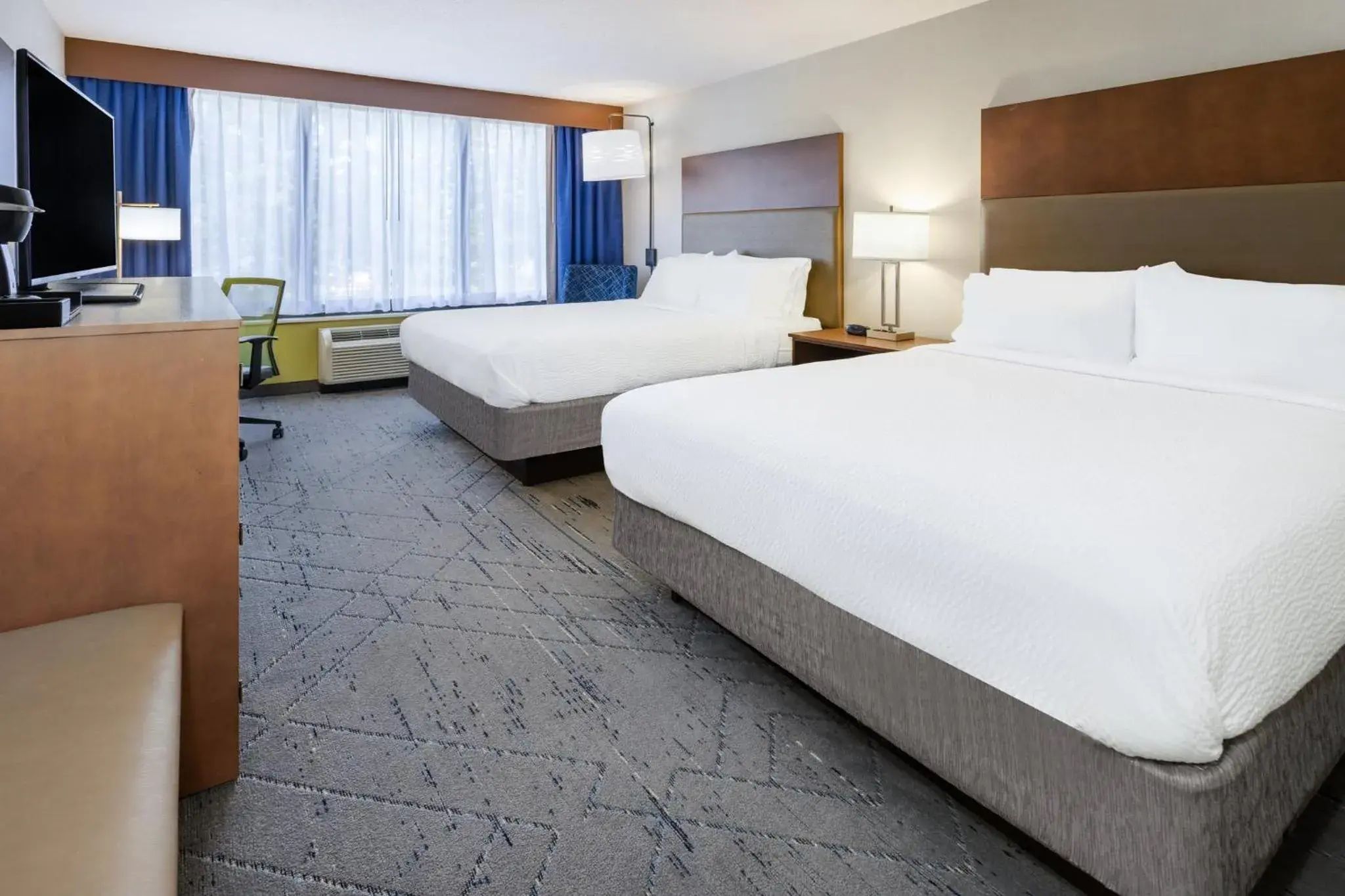 Queen Suite with Two Queen Beds - Non-Smoking in Holiday Inn Express & Suites Ft. Washington - Philadelphia by IHG Queen Suite with Two Queen Beds - Non-Smoking in Holiday Inn Express & Suites Ft. Washington - Philadelphia by IHG