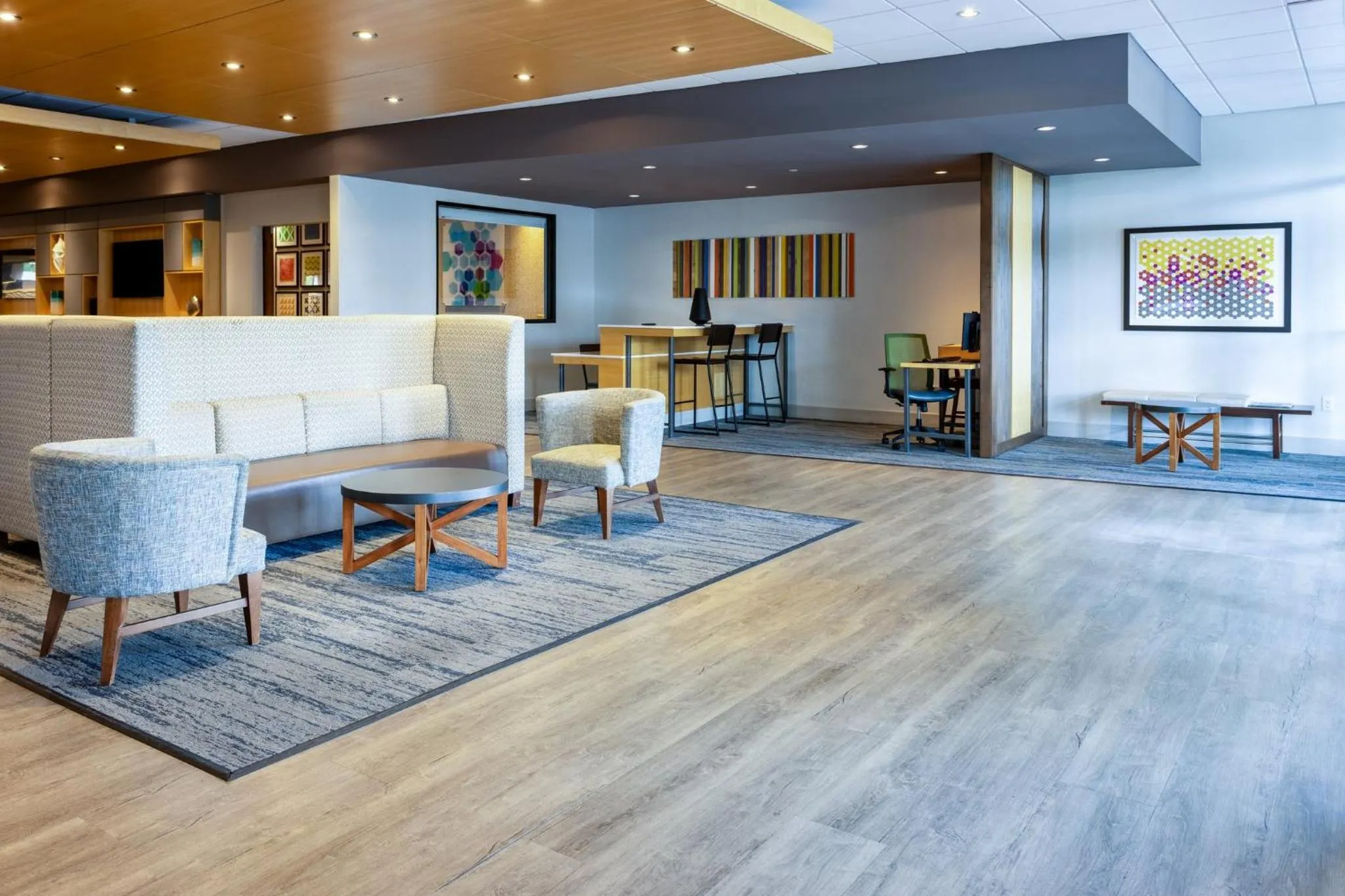 Property building in Holiday Inn Express & Suites Ft. Washington - Philadelphia by IHG