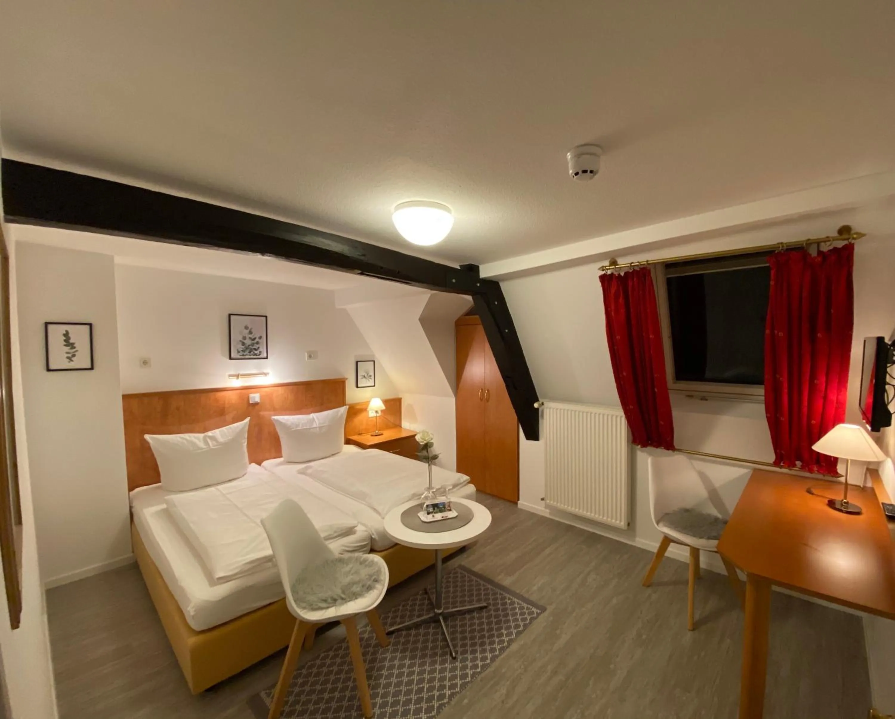 Photo of the whole room, Bed in Hotel Springiersbacher-Hof