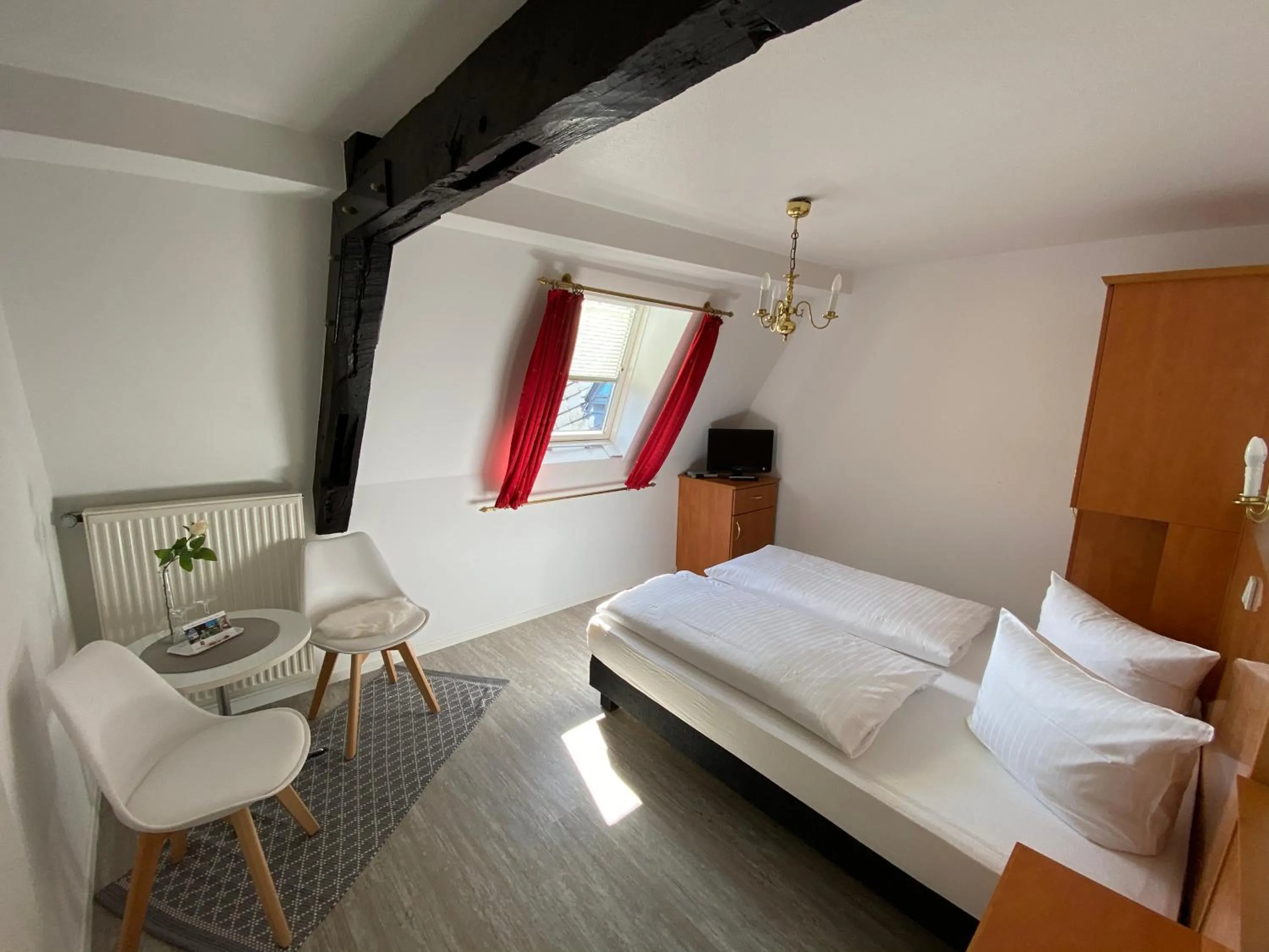 Bed in Hotel Springiersbacher-Hof