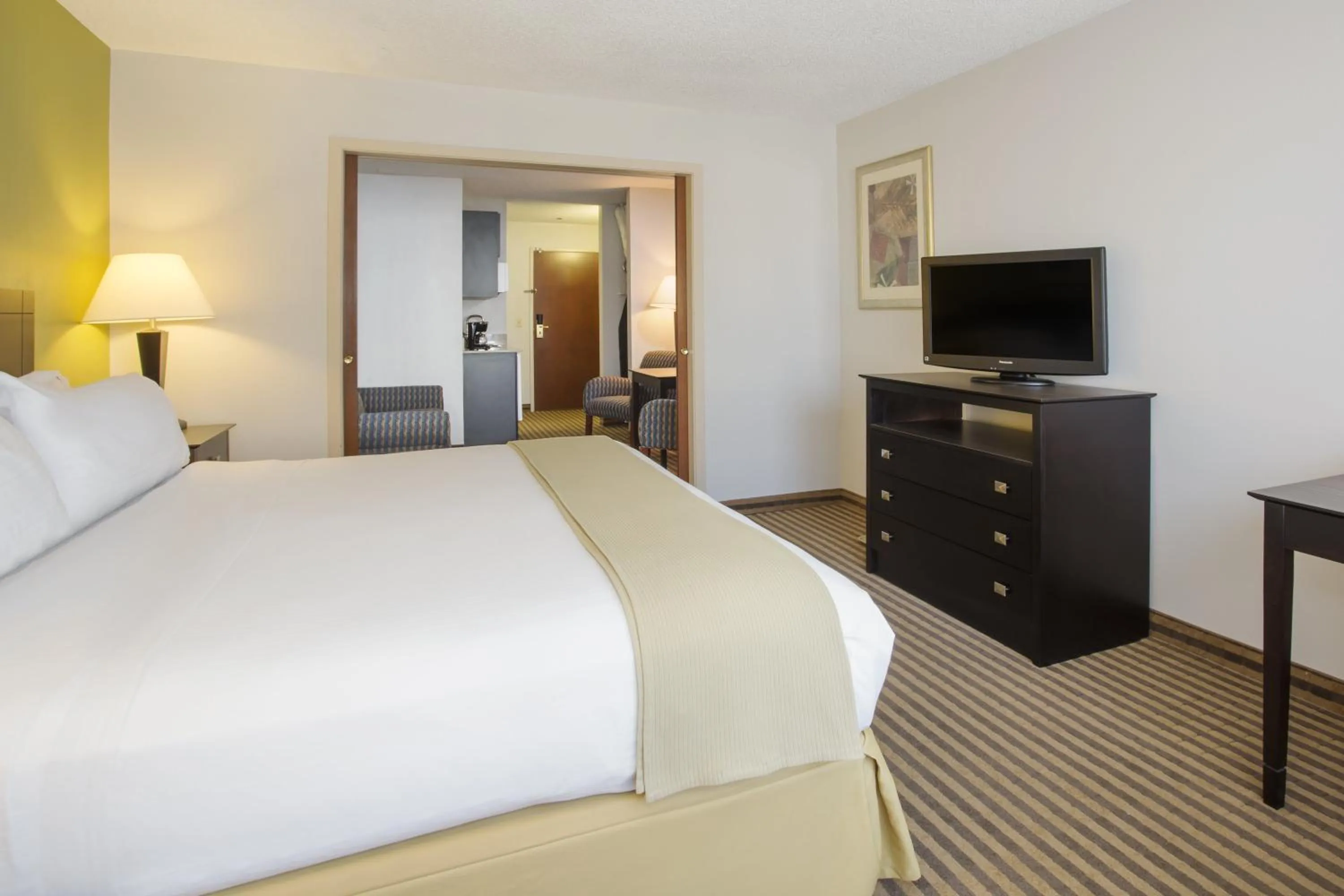 Photo of the whole room, Bed in Sleep Inn & Suites