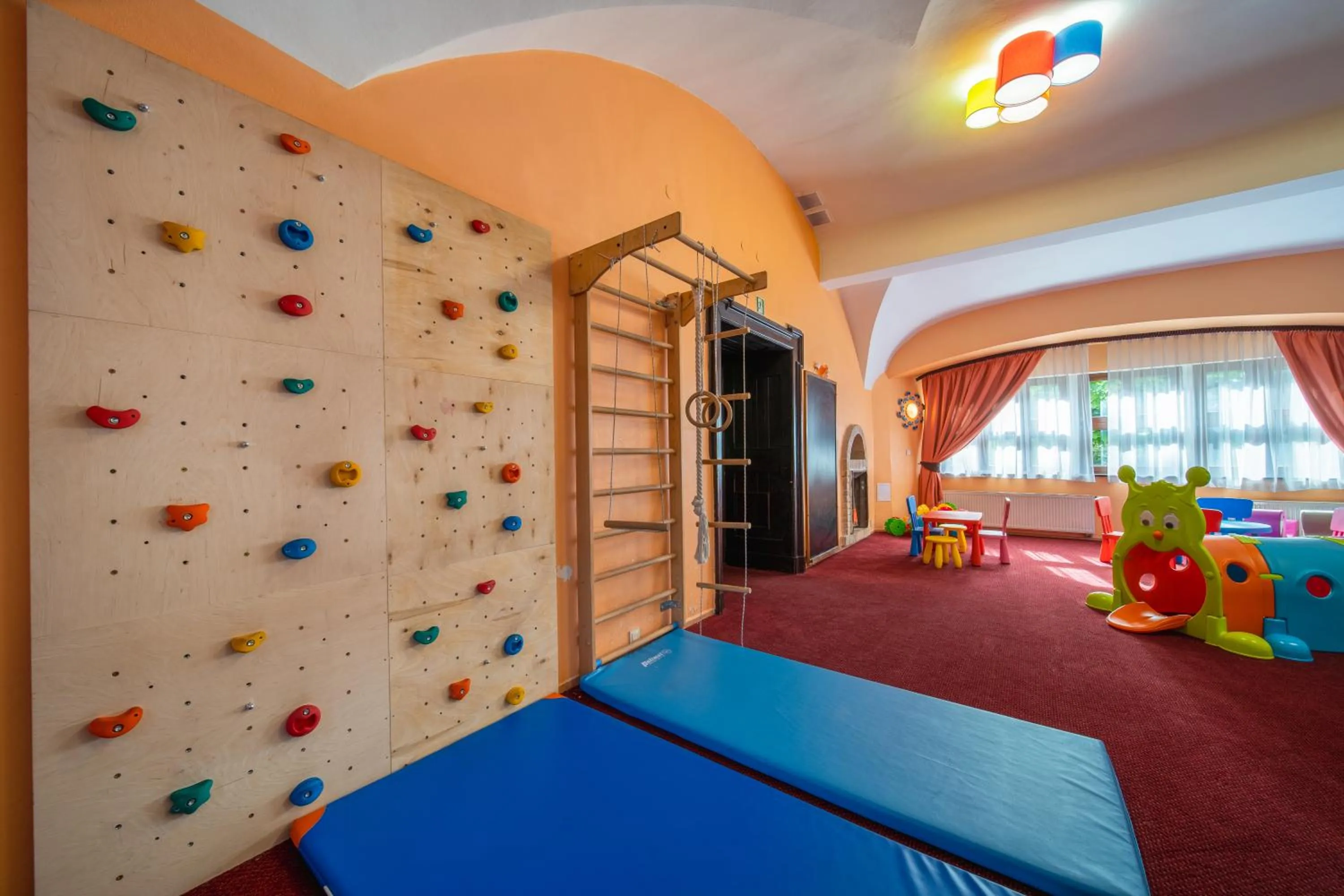 Kids's club in Zamek Kliczków