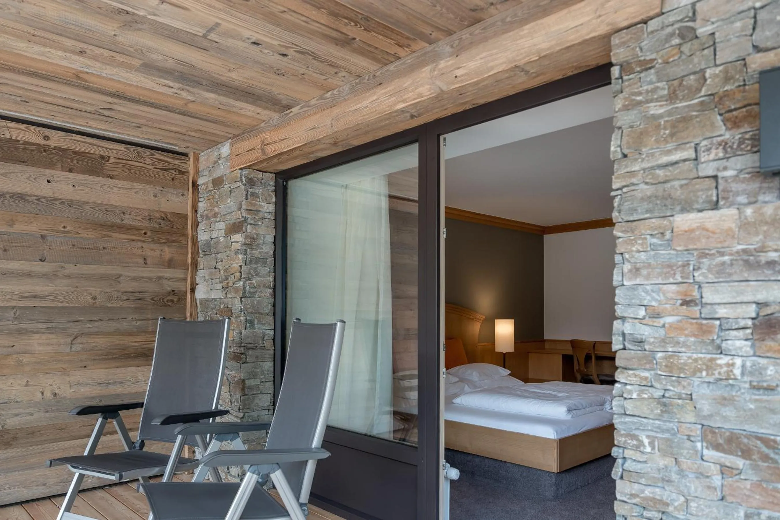 Balcony/Terrace, Bed in Hotel Tyrolerhof