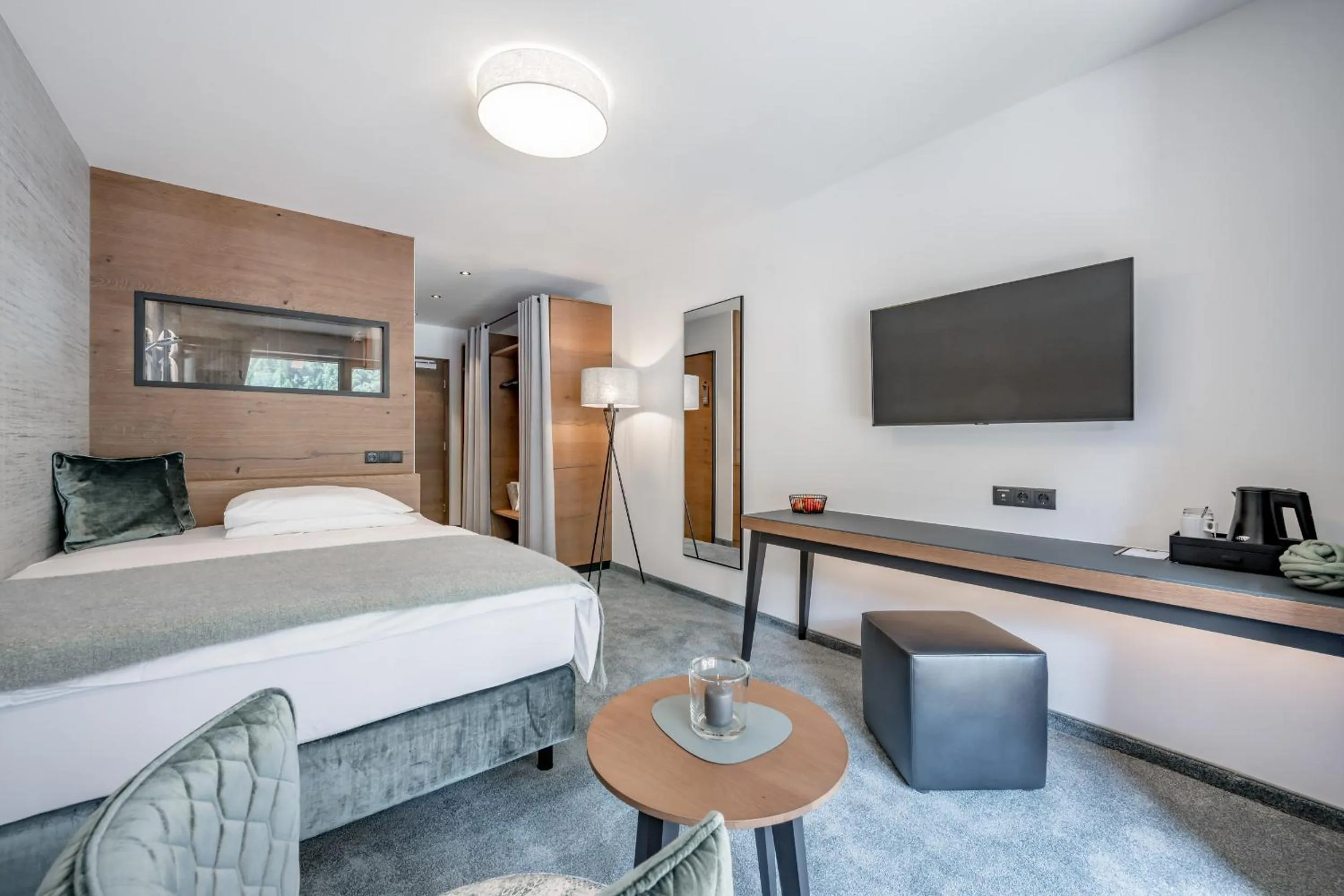 TV and multimedia, Bed in Hotel Tyrolerhof