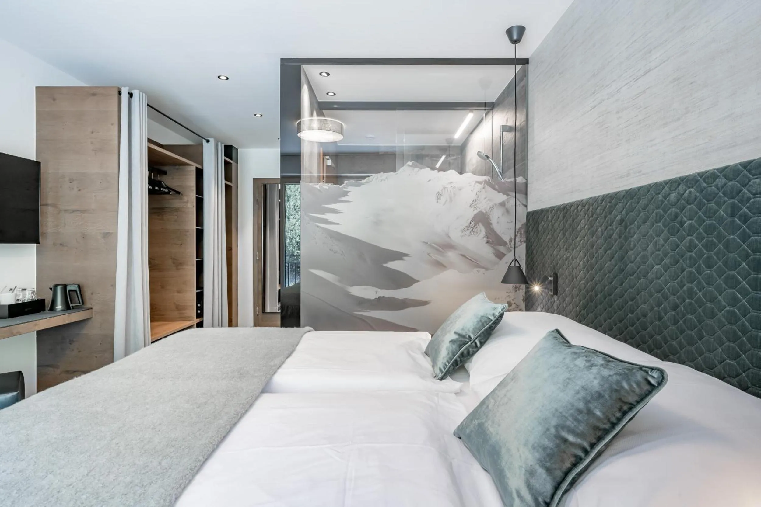 Photo of the whole room, Bed in Hotel Tyrolerhof