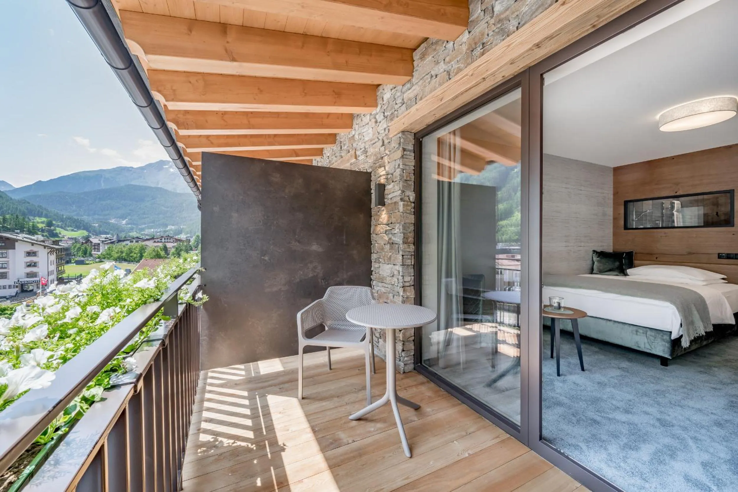 View (from property/room), Bed in Hotel Tyrolerhof