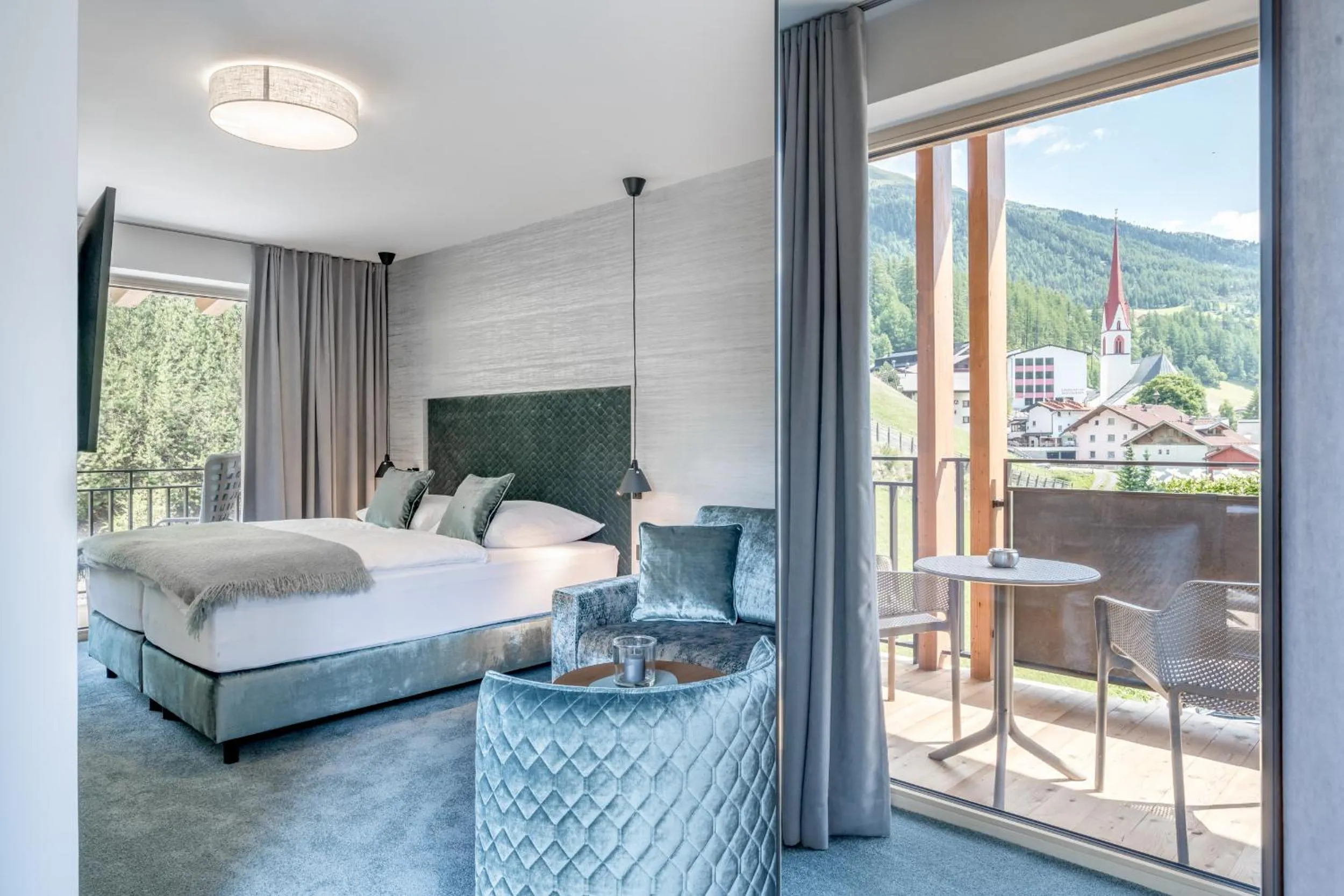 Bedroom, Bed in Hotel Tyrolerhof