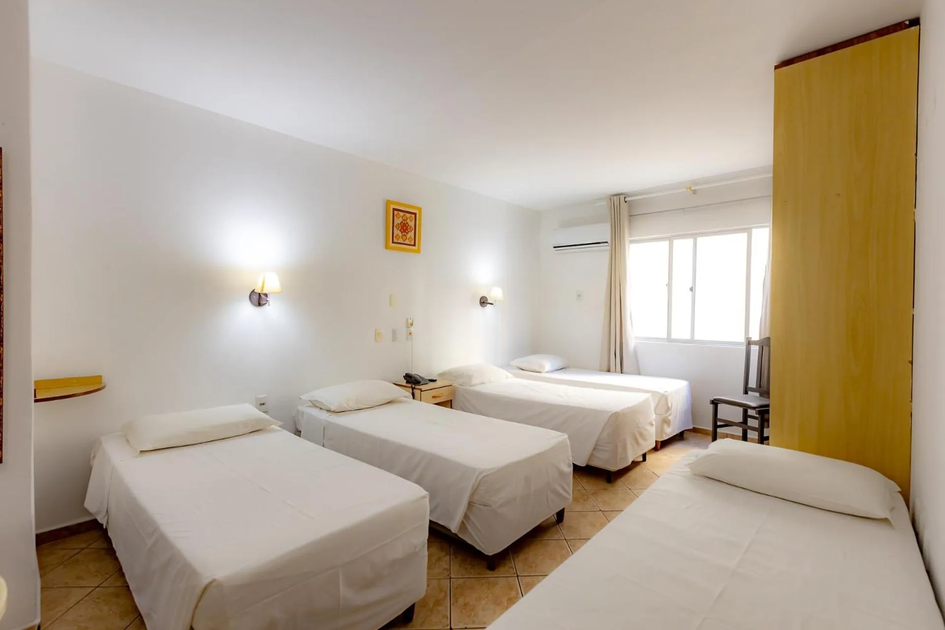 Photo of the whole room, Bed in Mar Hotel