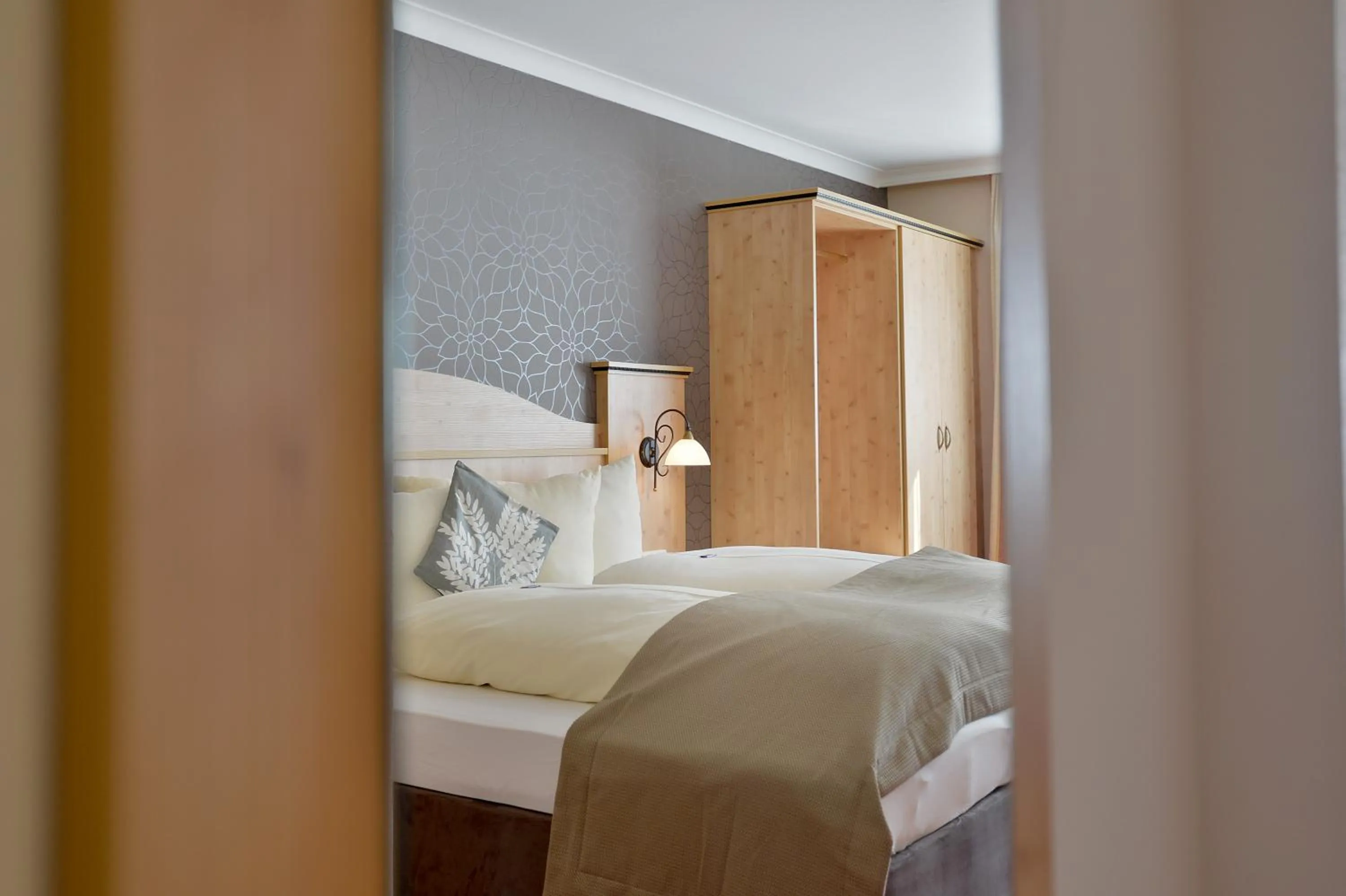 Bedroom, Bed in Hotel Mesnerwirt