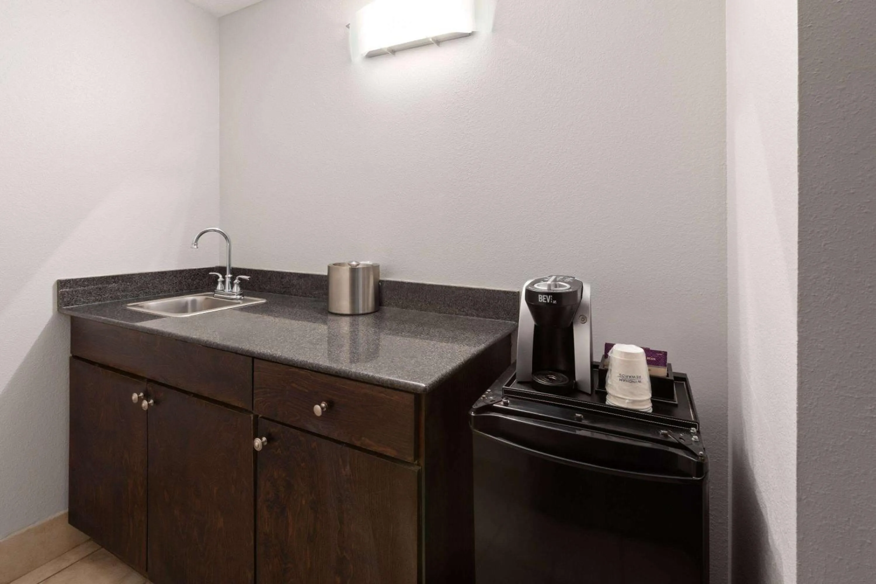 Photo of the whole room in Wyndham Garden Norfolk Downtown