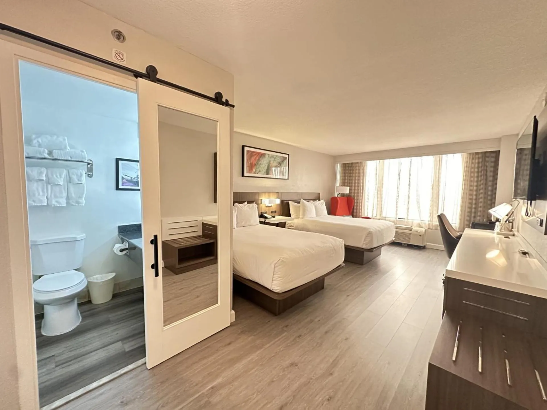 Bed in Wyndham Garden Norfolk Downtown