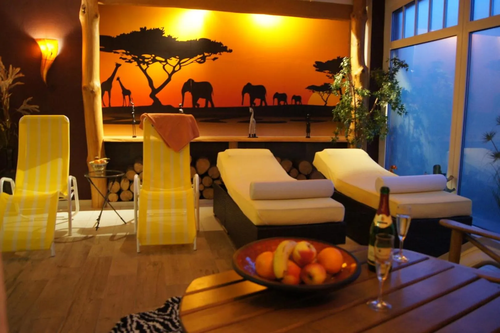 Decorative detail in Hotel "Drei Rosen" OHG Regina & Hans - Peter Faßbinder