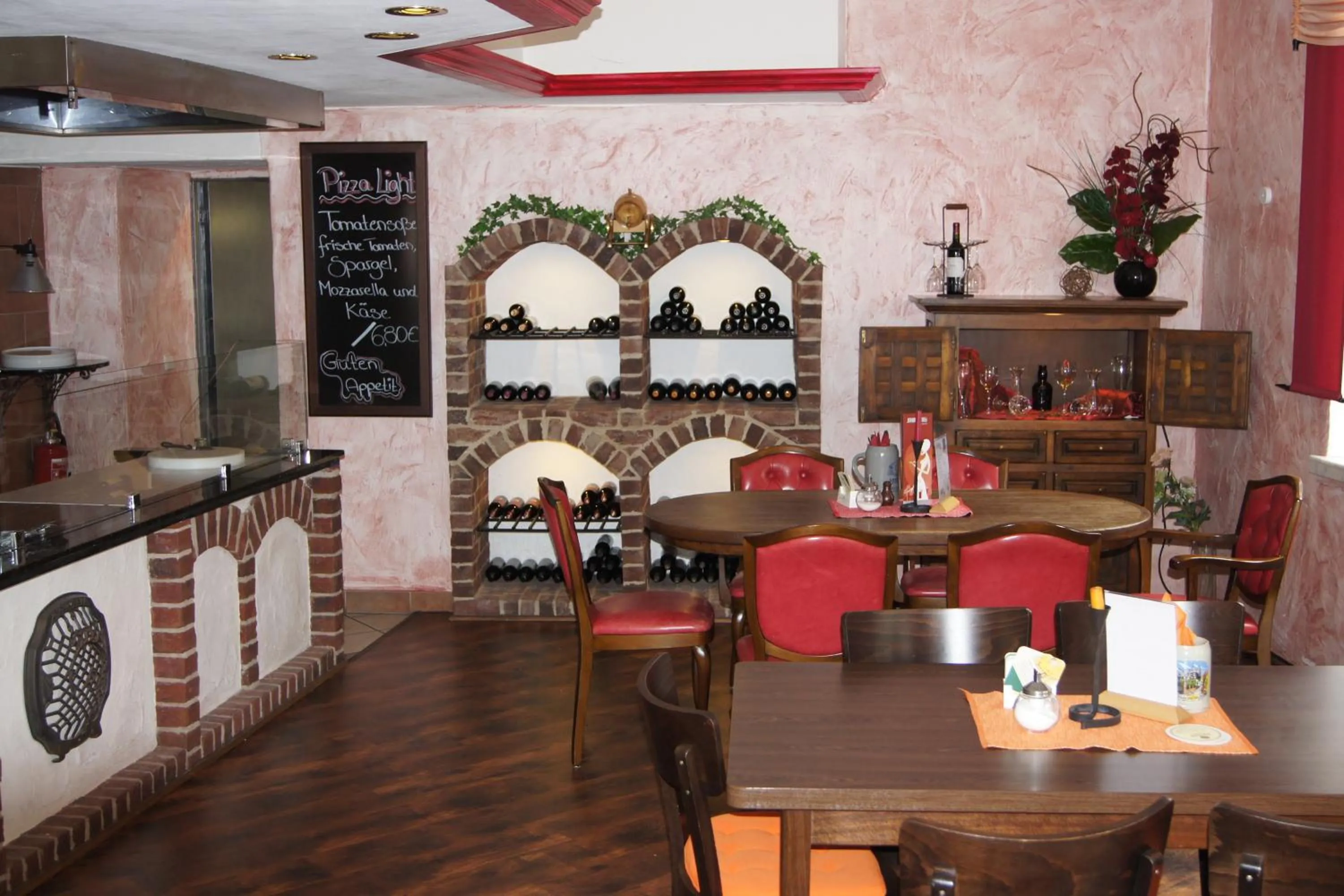 Restaurant/places to eat in Hotel "Drei Rosen" OHG Regina & Hans - Peter Faßbinder