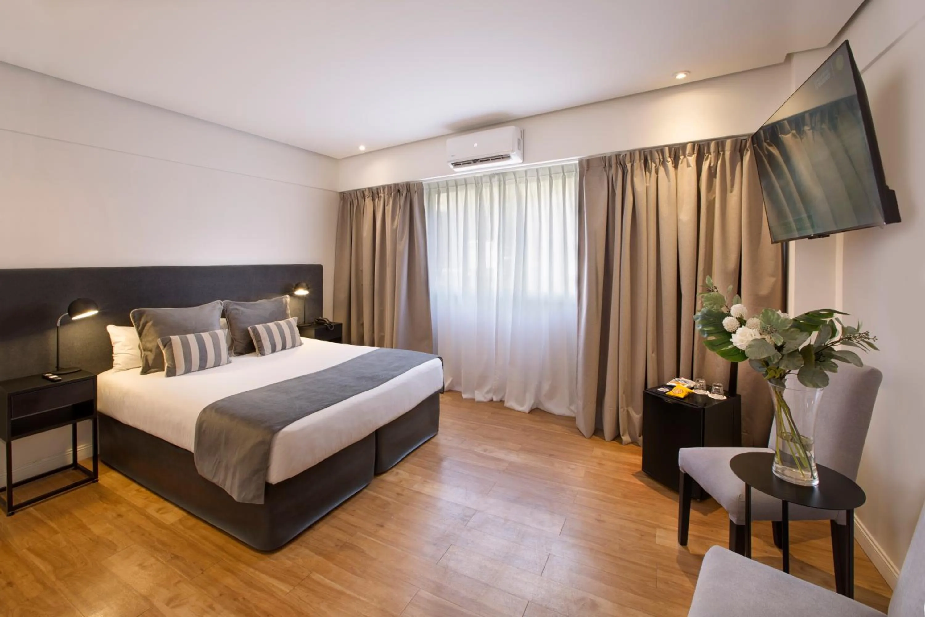 Bed in Hotel Waldorf