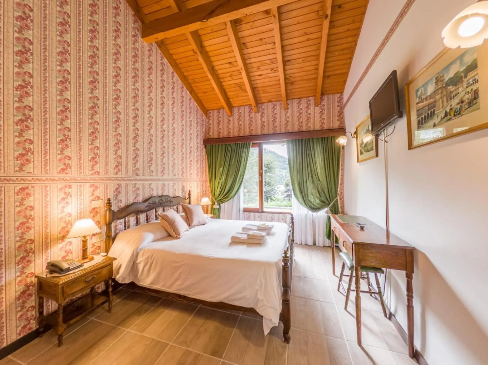 Bedroom, Bed in Hosteria El Condado