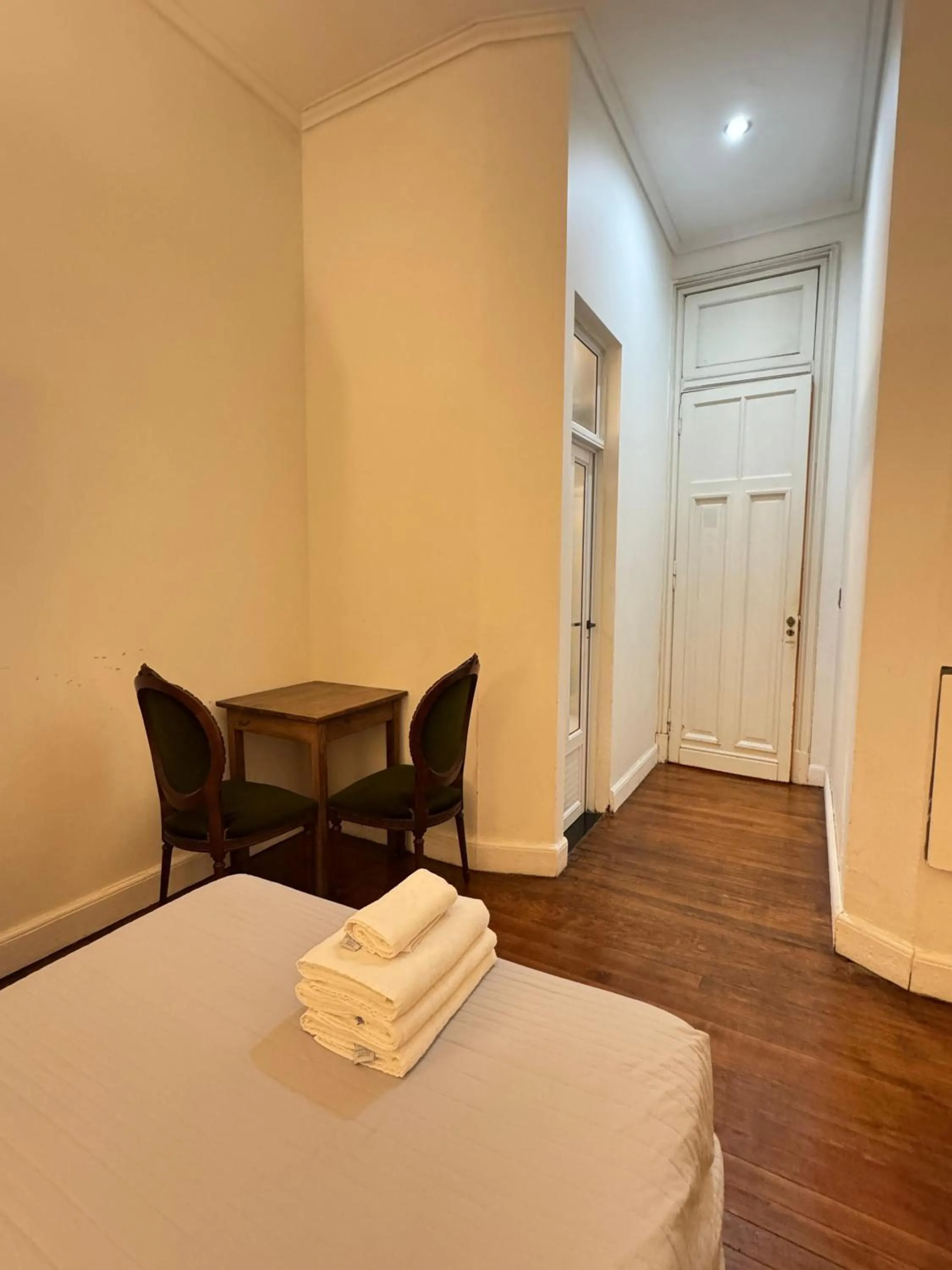 Bed in Hotel Frossard