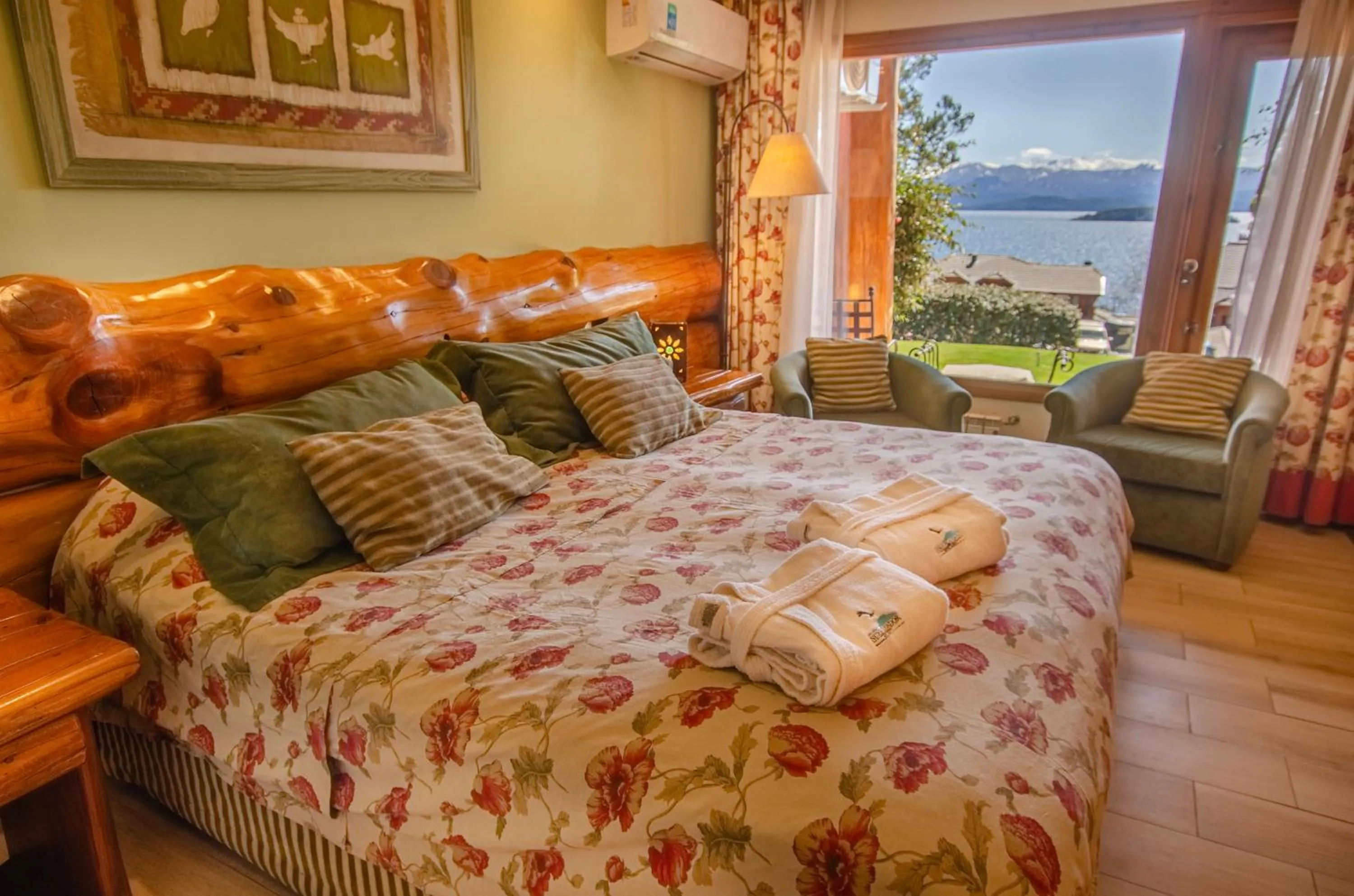 Bed in Nido del Cóndor Hotel & Spa