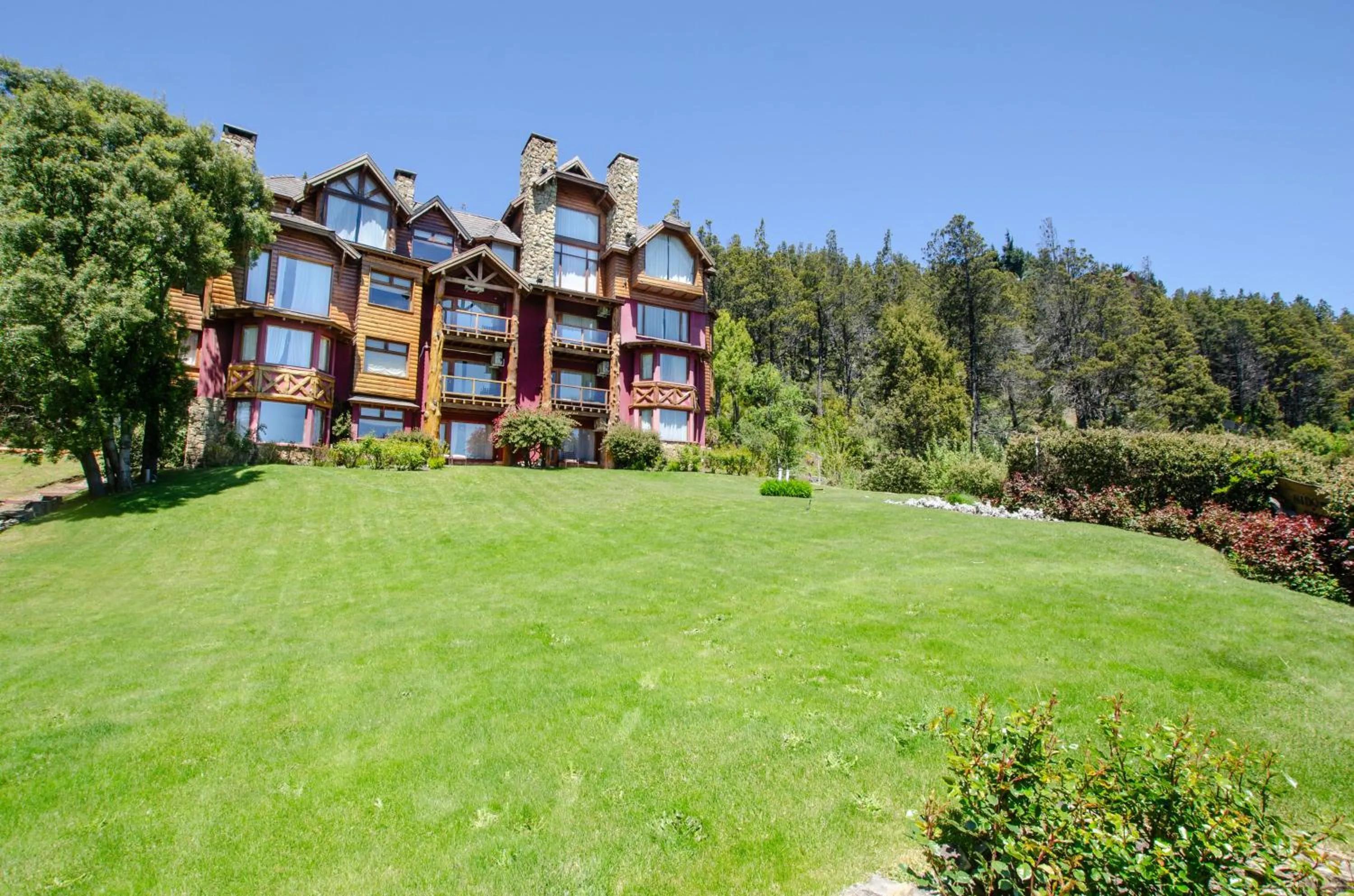 Property building in Nido del Cóndor Hotel & Spa