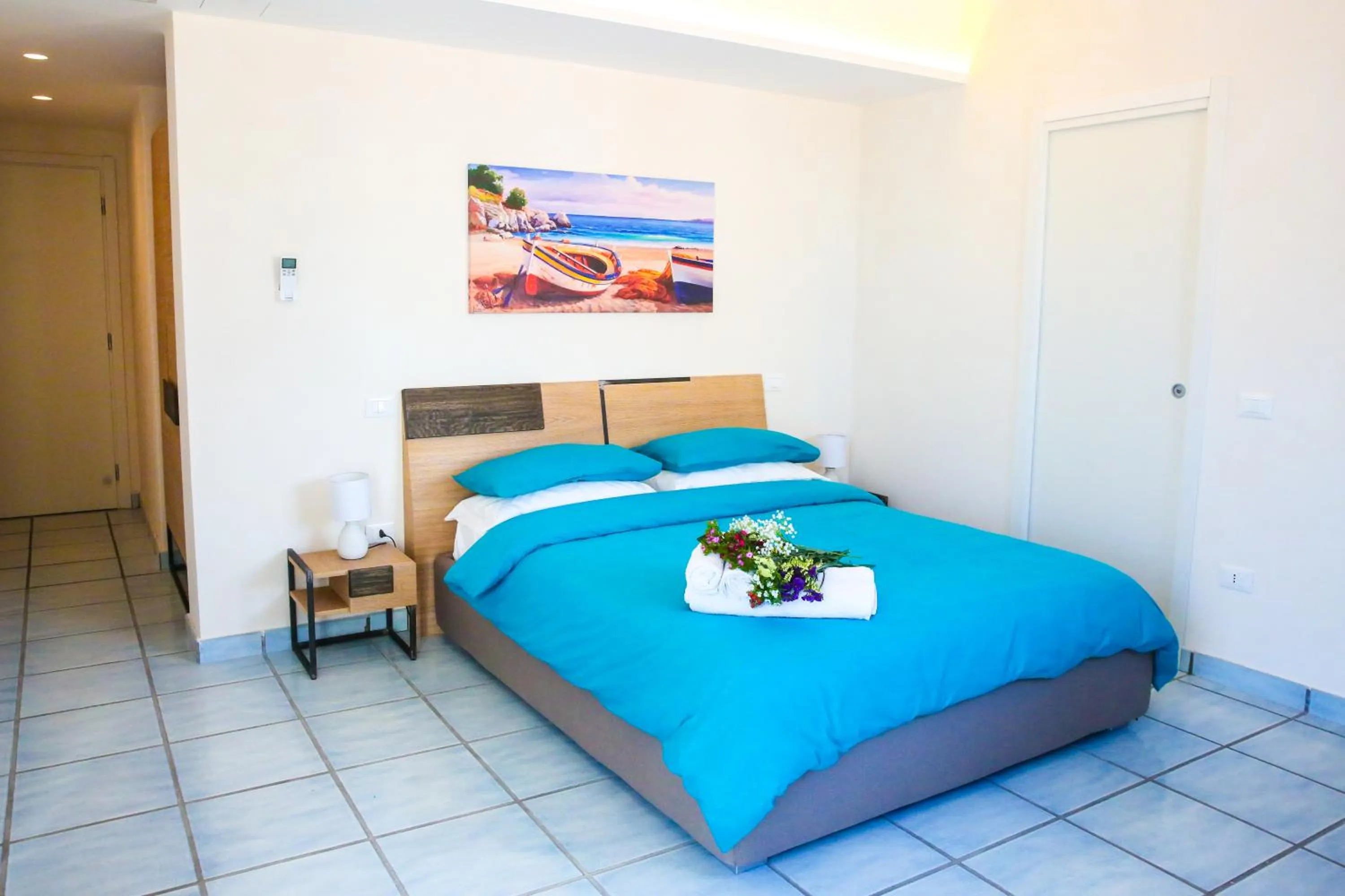 Photo of the whole room, Bed in Il Viaggiatore Gaeta Medievale B&B