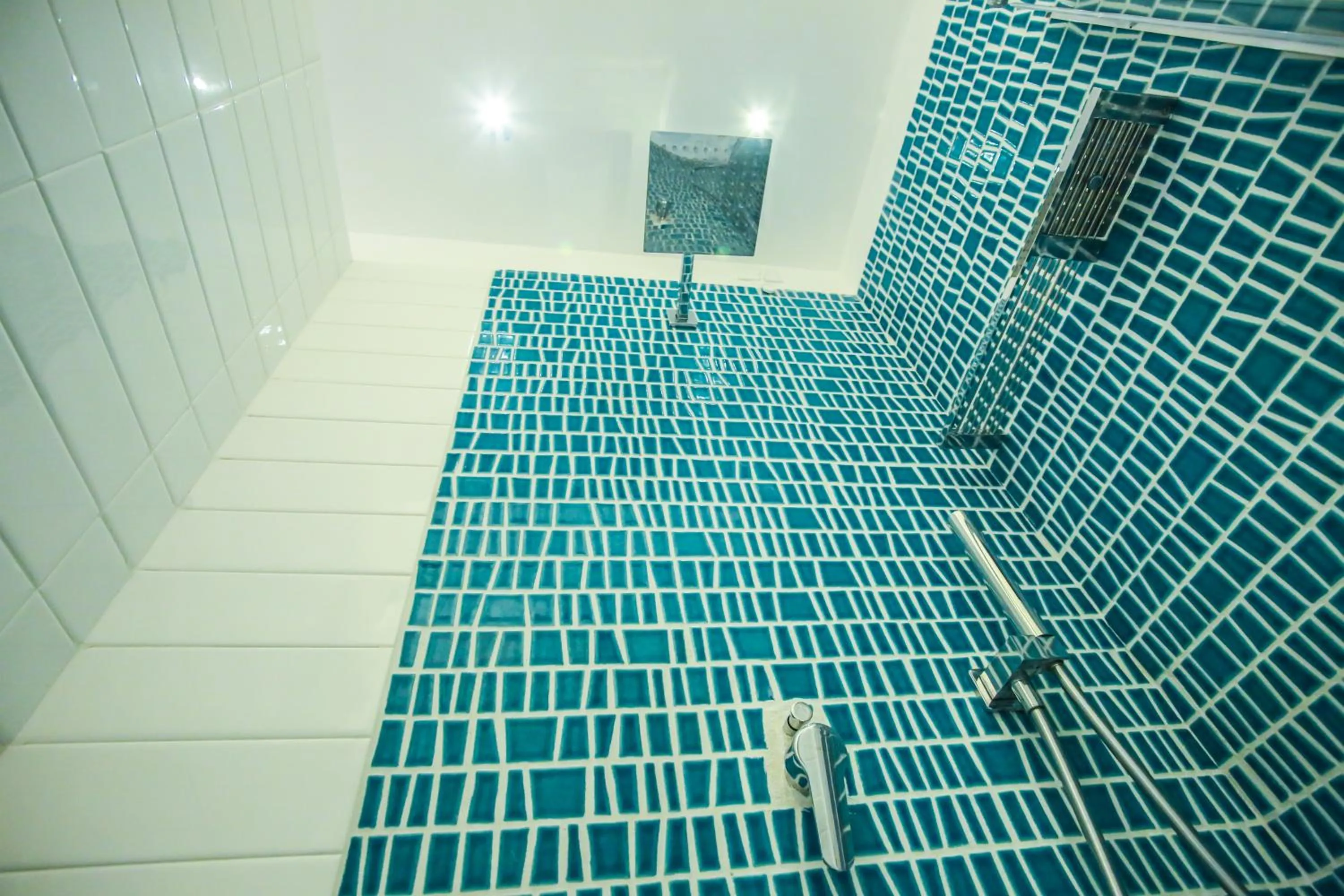 Bathroom in Il Viaggiatore Gaeta Medievale B&B