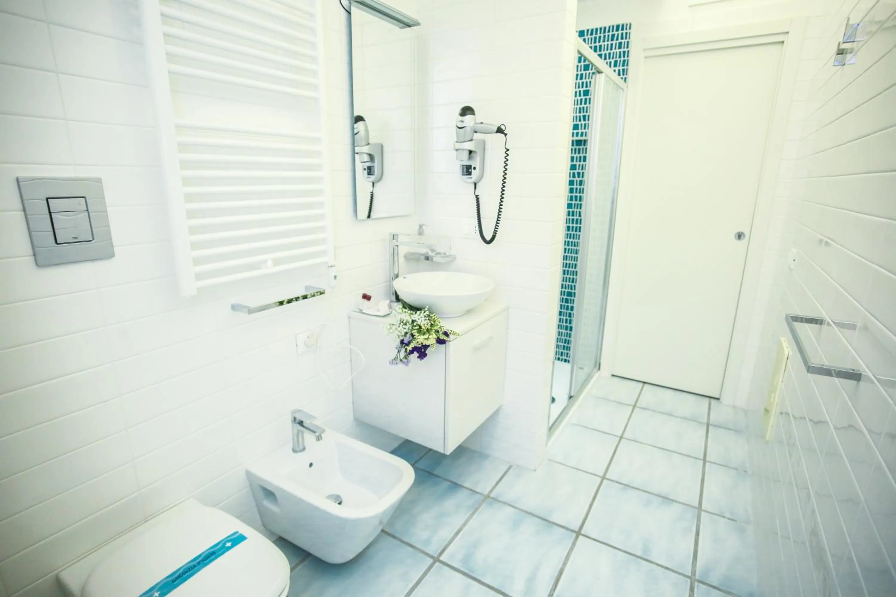 Bathroom in Il Viaggiatore Gaeta Medievale B&B