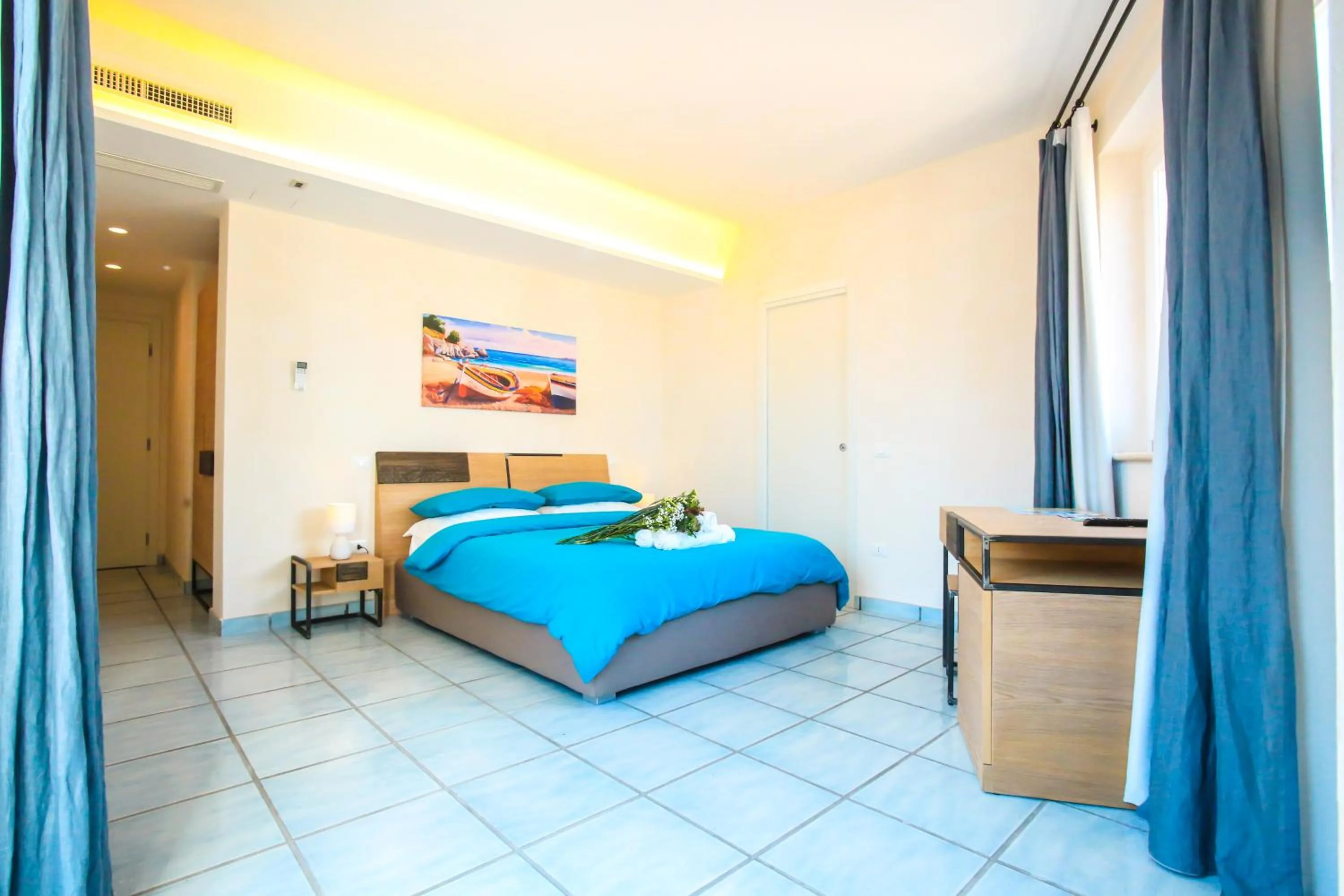 Photo of the whole room, Bed in Il Viaggiatore Gaeta Medievale B&B