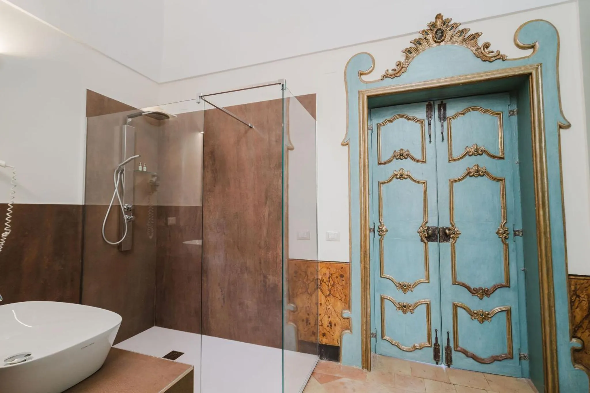 Shower in La Casa di Ele