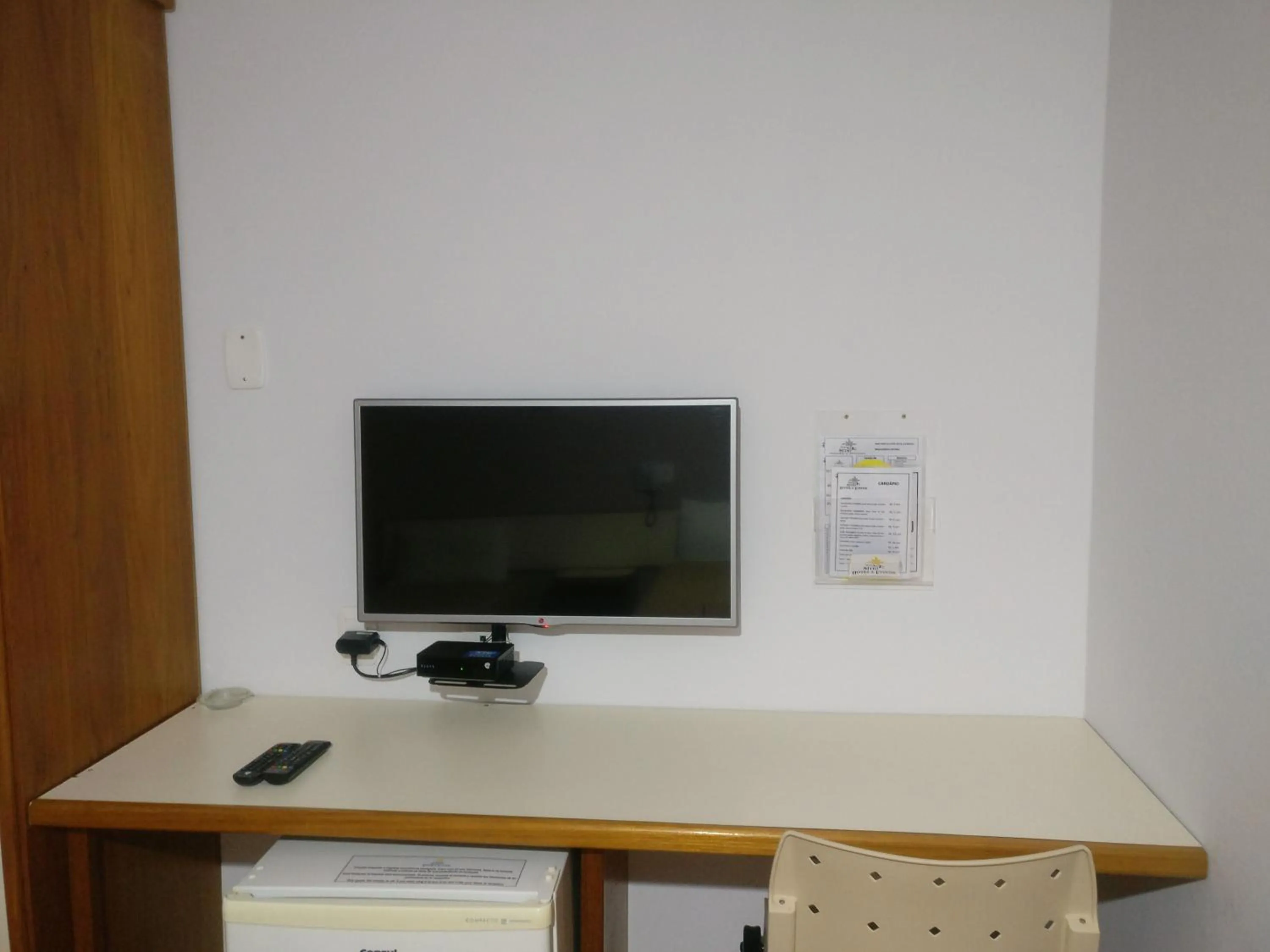 TV and multimedia in Sítio Hotel e Eventos