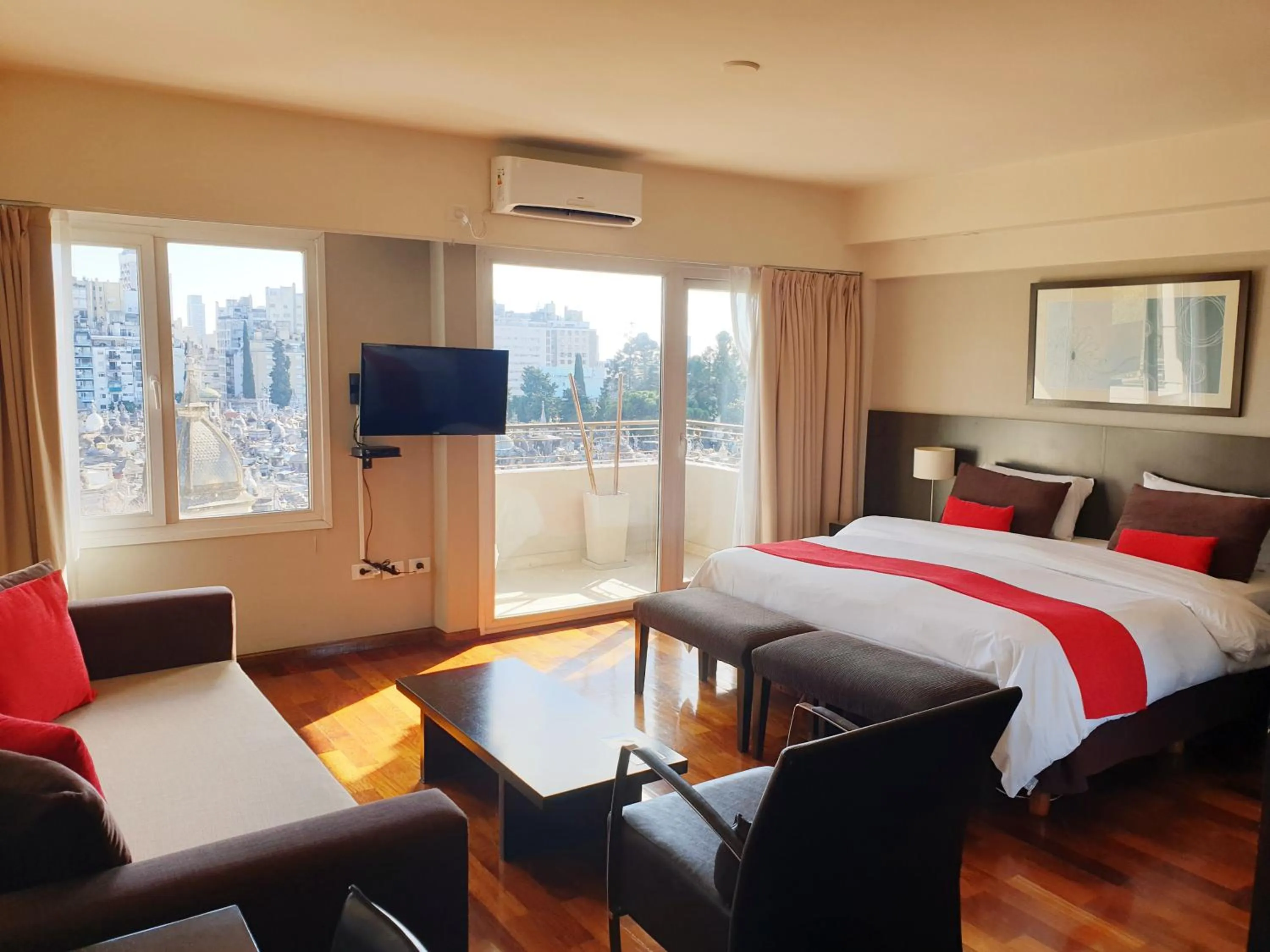 Bedroom, Bed in Urban Suites Recoleta Boutique Hotel