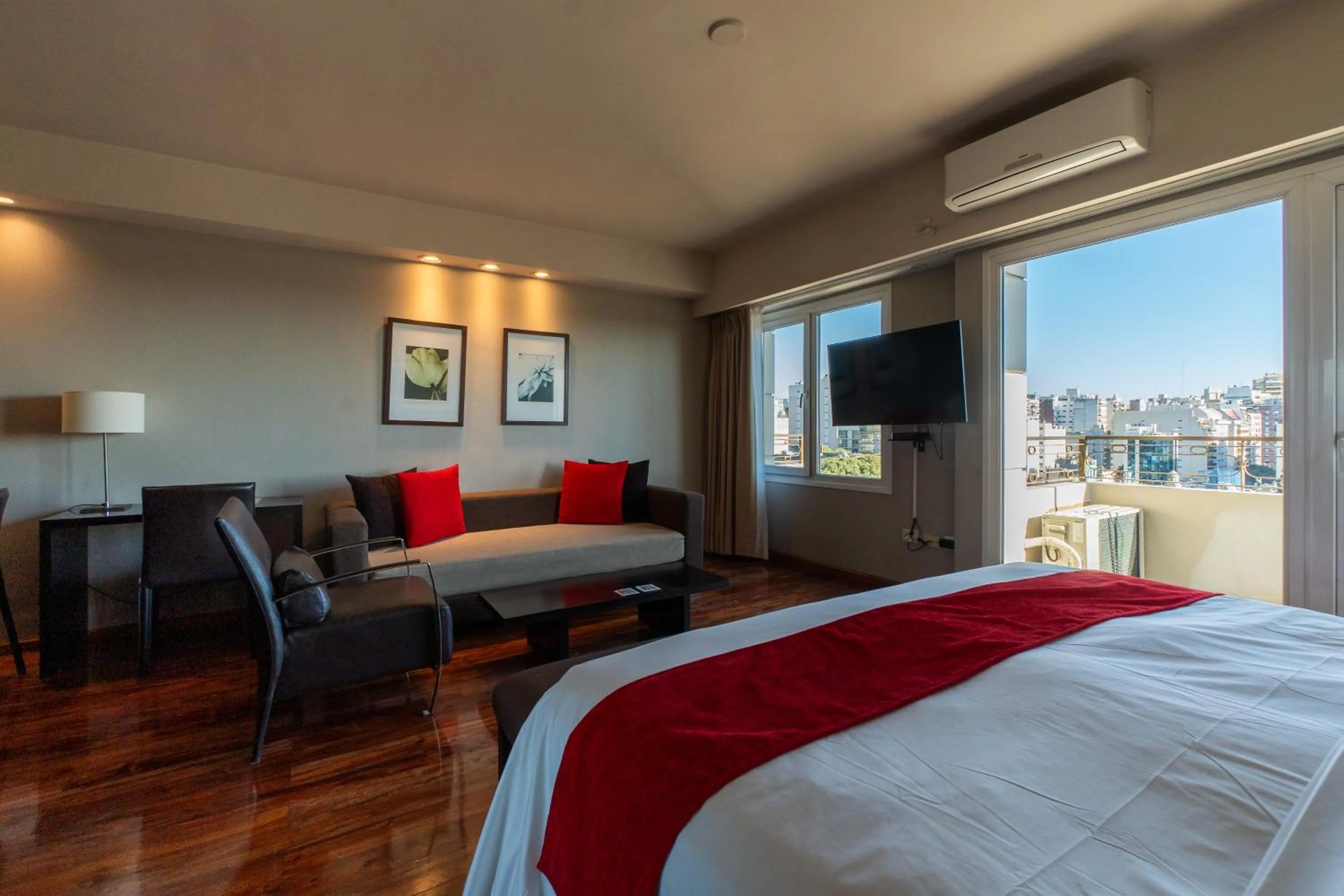 Bed in Urban Suites Recoleta Boutique Hotel